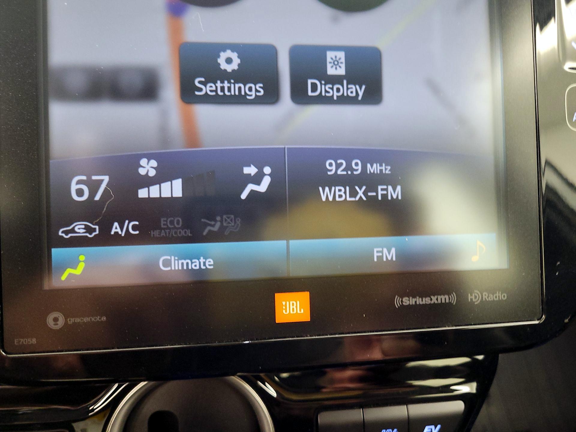 Thumbnail: 2020 Toyota Prius Prime - 15
