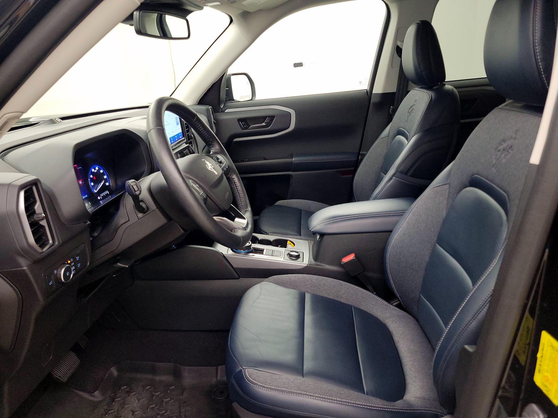 Thumbnail: 2022 Ford Bronco Sport - 11