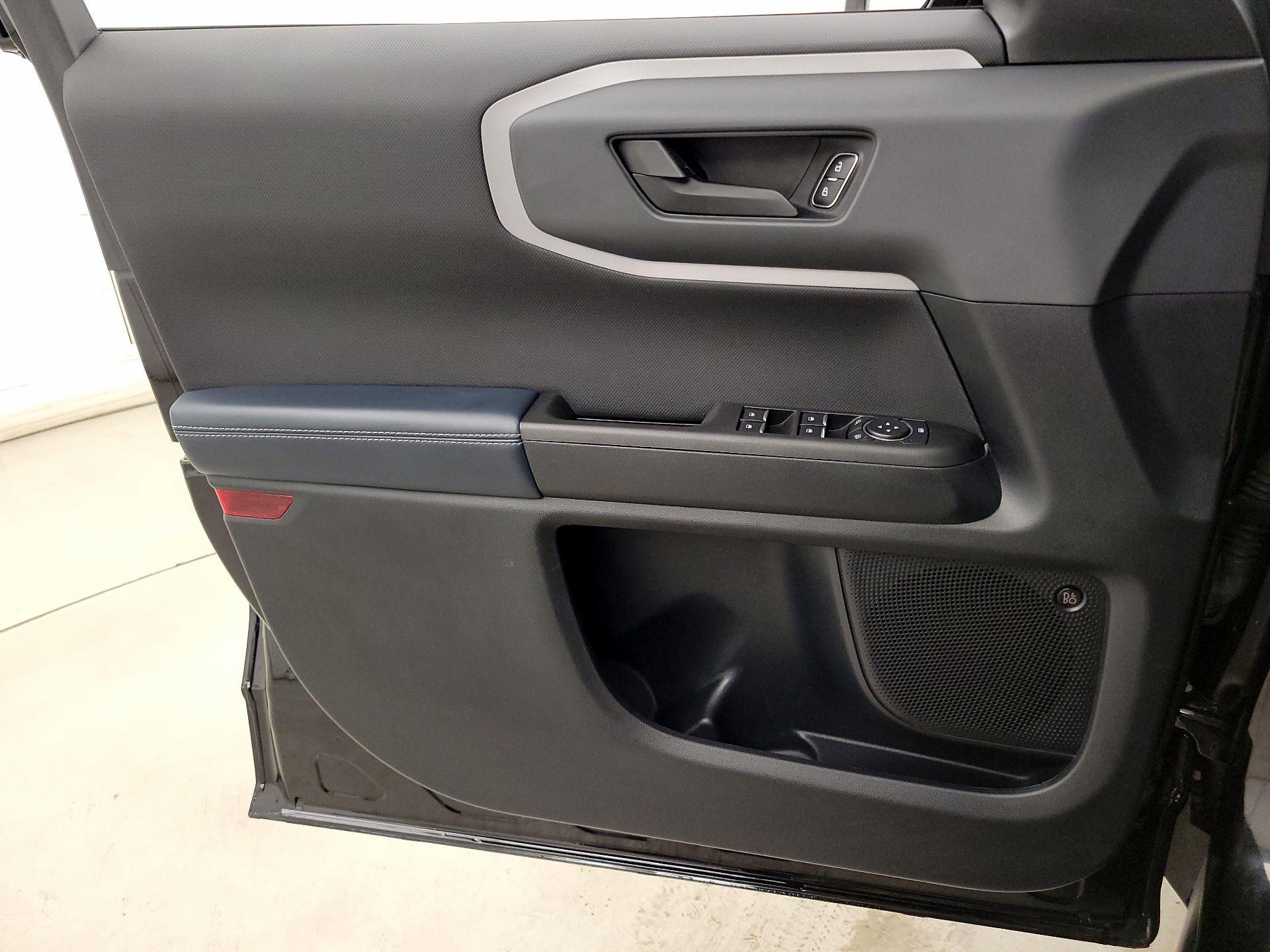 Thumbnail: 2022 Ford Bronco Sport - 12