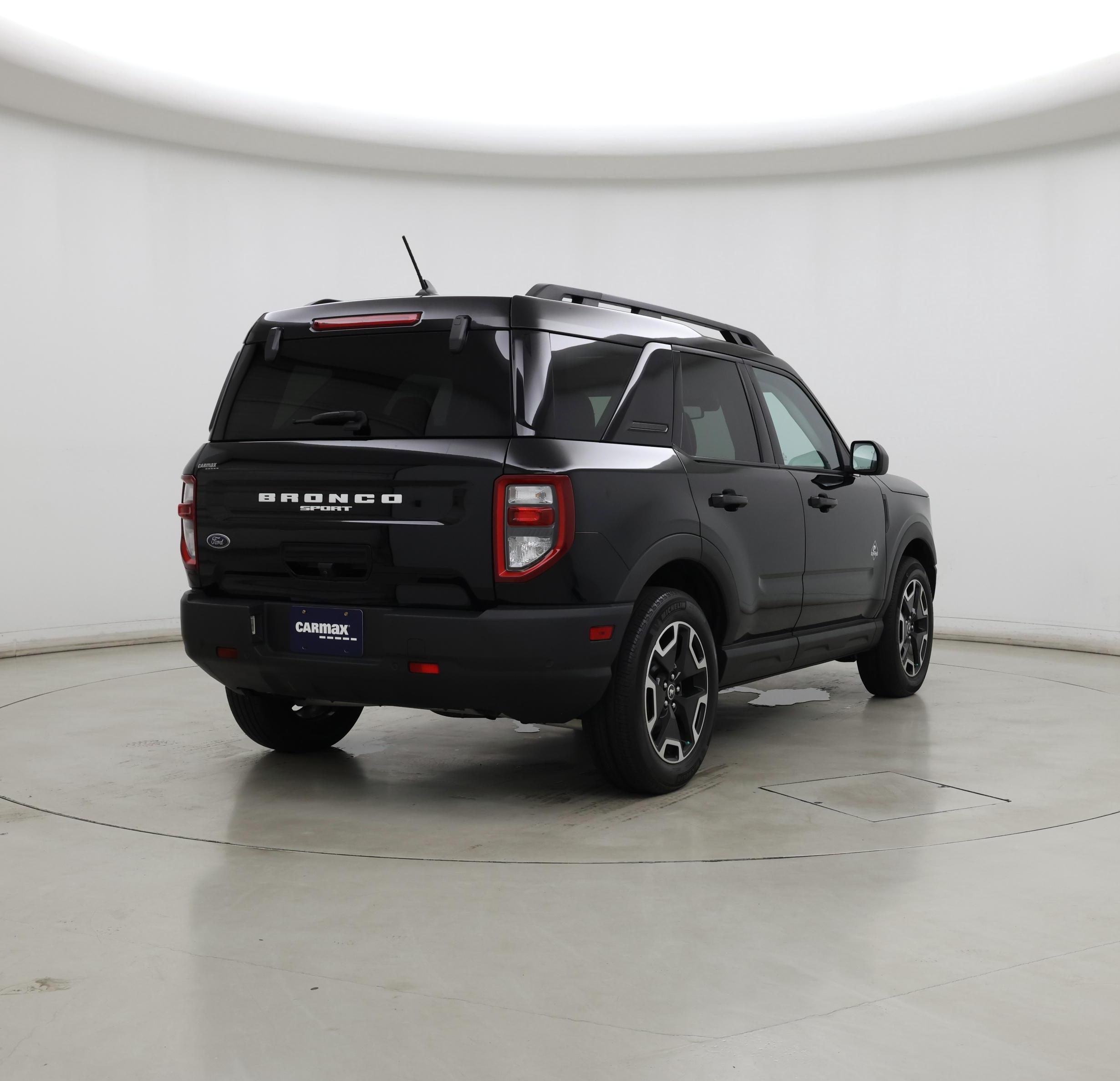 Thumbnail: 2022 Ford Bronco Sport - 8