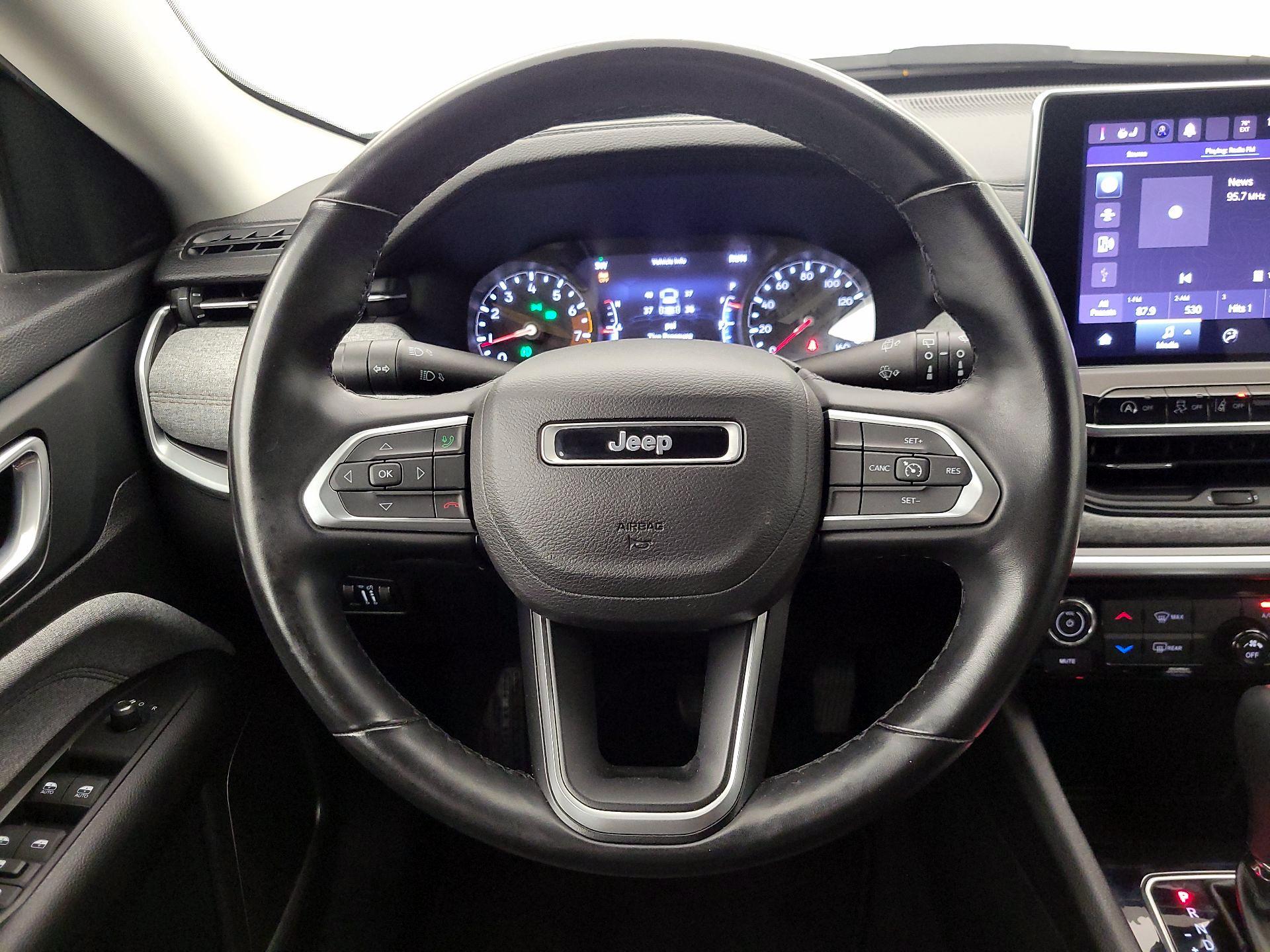 Thumbnail: 2022 Jeep Compass - 10