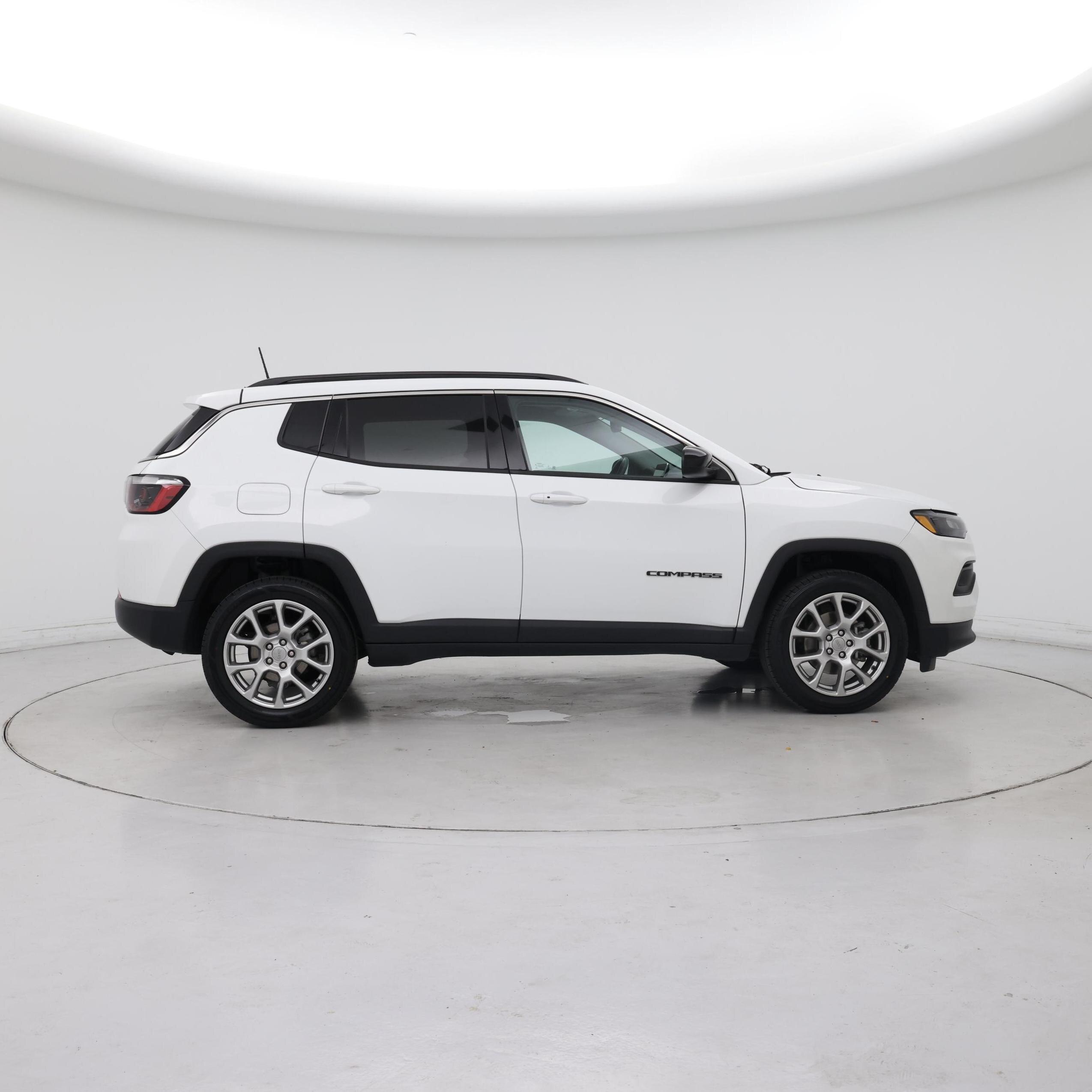 Thumbnail: 2022 Jeep Compass - 7