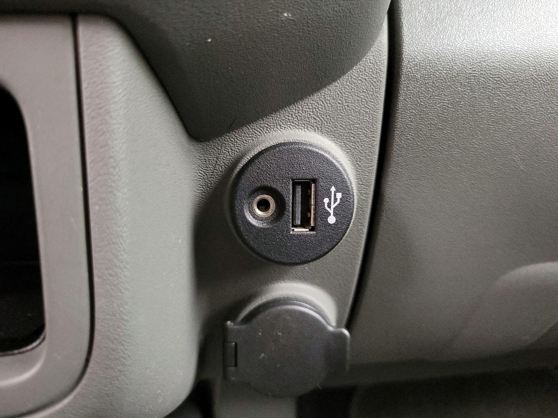Thumbnail: 2019 Nissan Frontier - 18