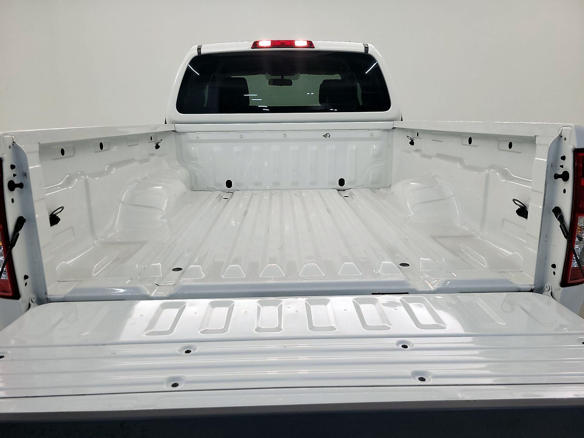 Thumbnail: 2019 Nissan Frontier - 20