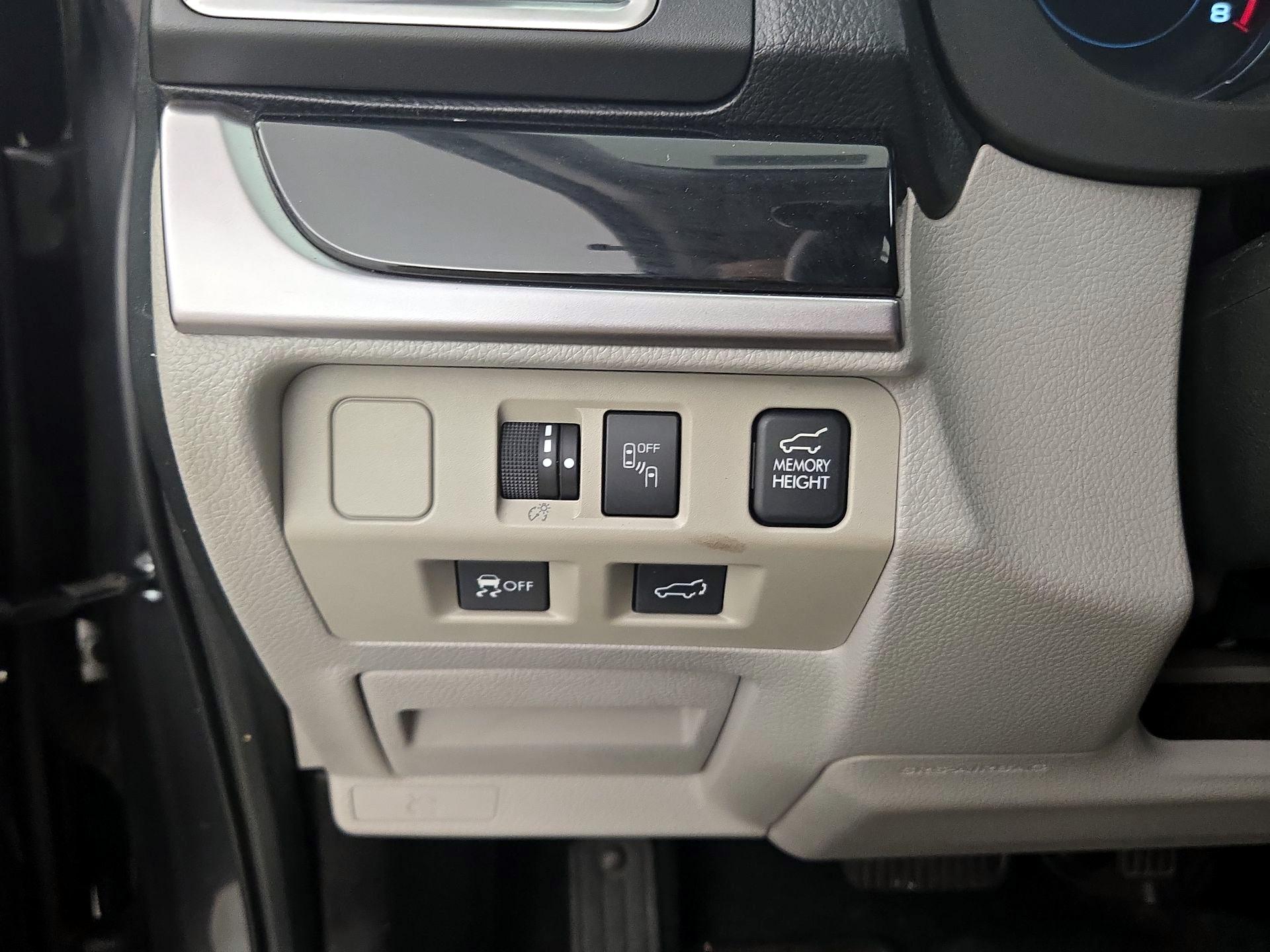 Thumbnail: 2018 Subaru Forester - 13