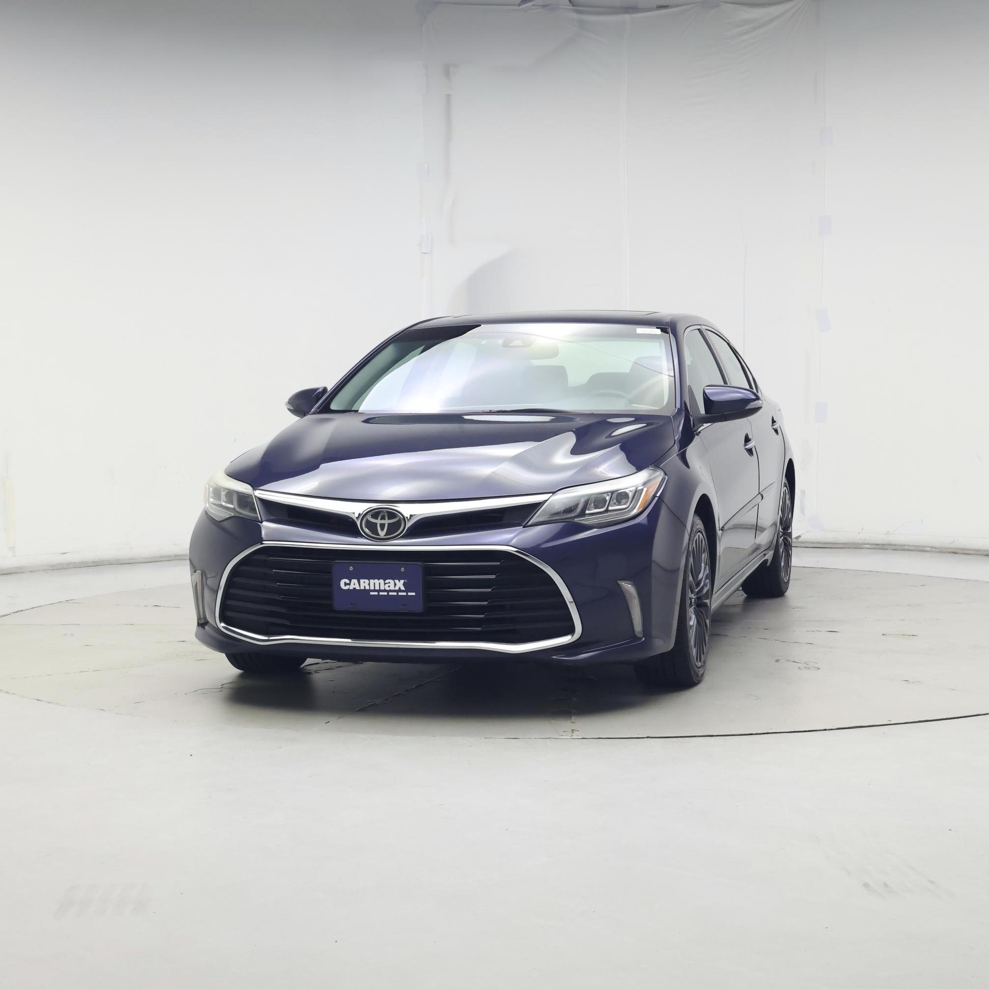 Thumbnail: 2018 Toyota Avalon - 4