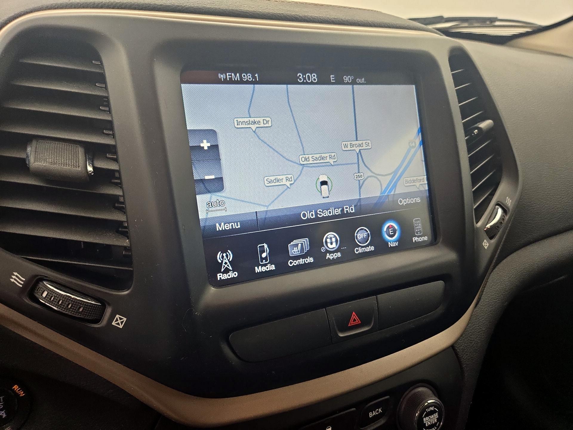 Thumbnail: 2016 Jeep Cherokee - 14