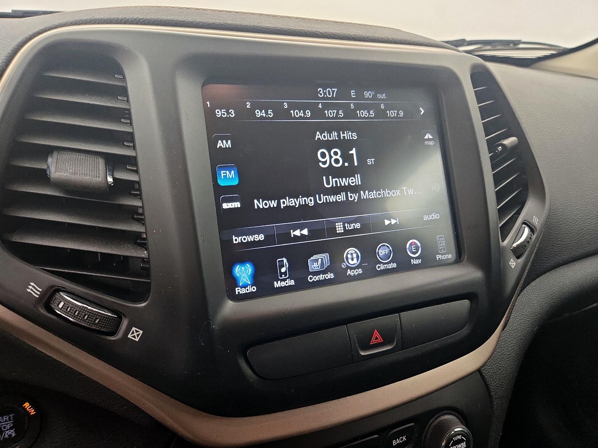 Thumbnail: 2016 Jeep Cherokee - 16