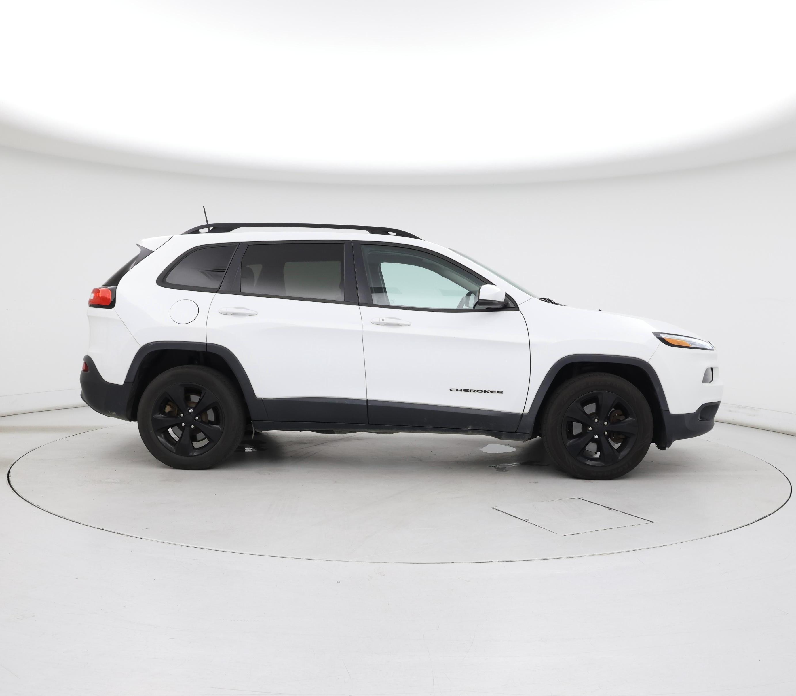 Thumbnail: 2016 Jeep Cherokee - 7
