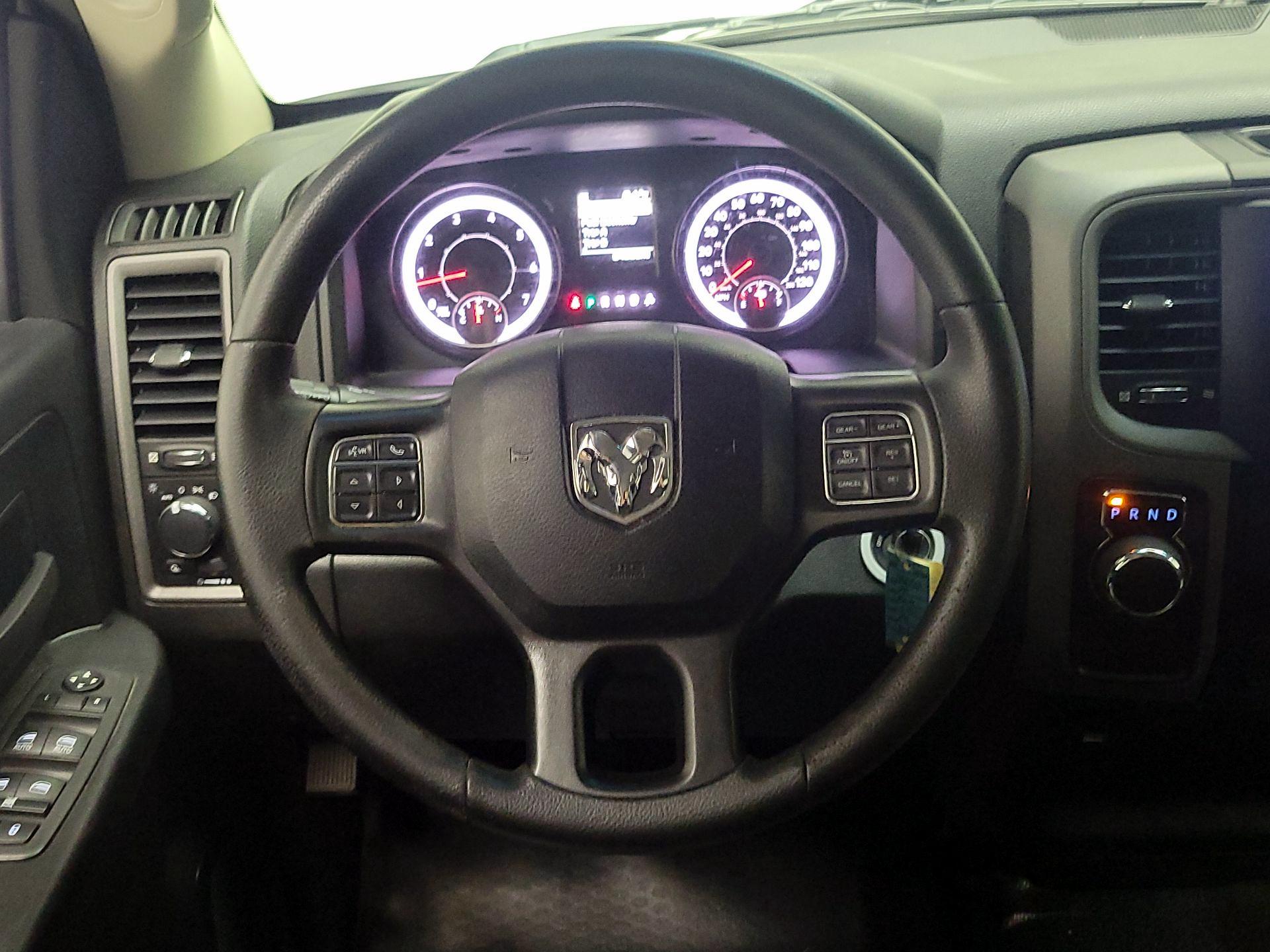 Thumbnail: 2022 RAM 1500 Classic - 10