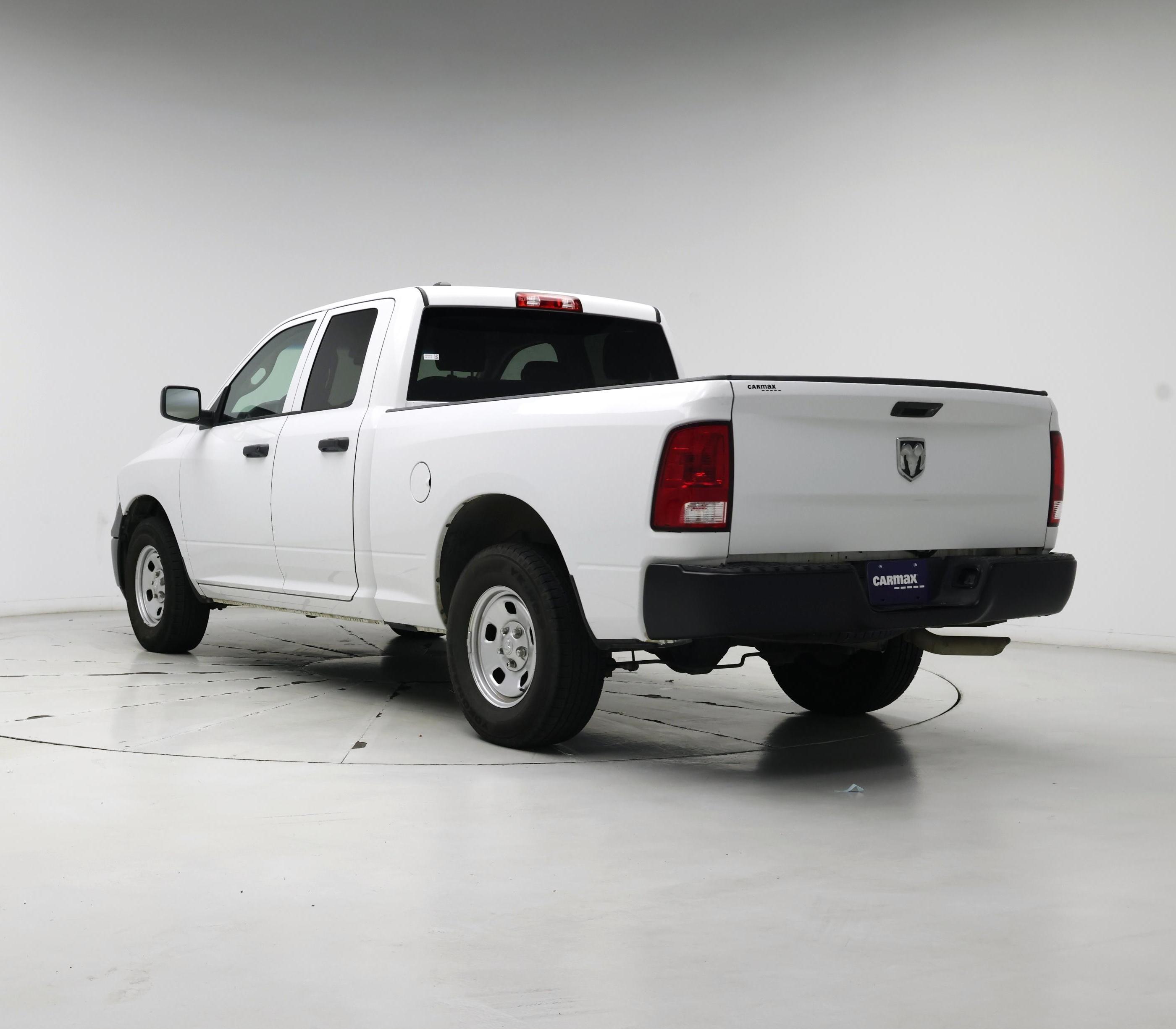 Thumbnail: 2022 RAM 1500 Classic - 2