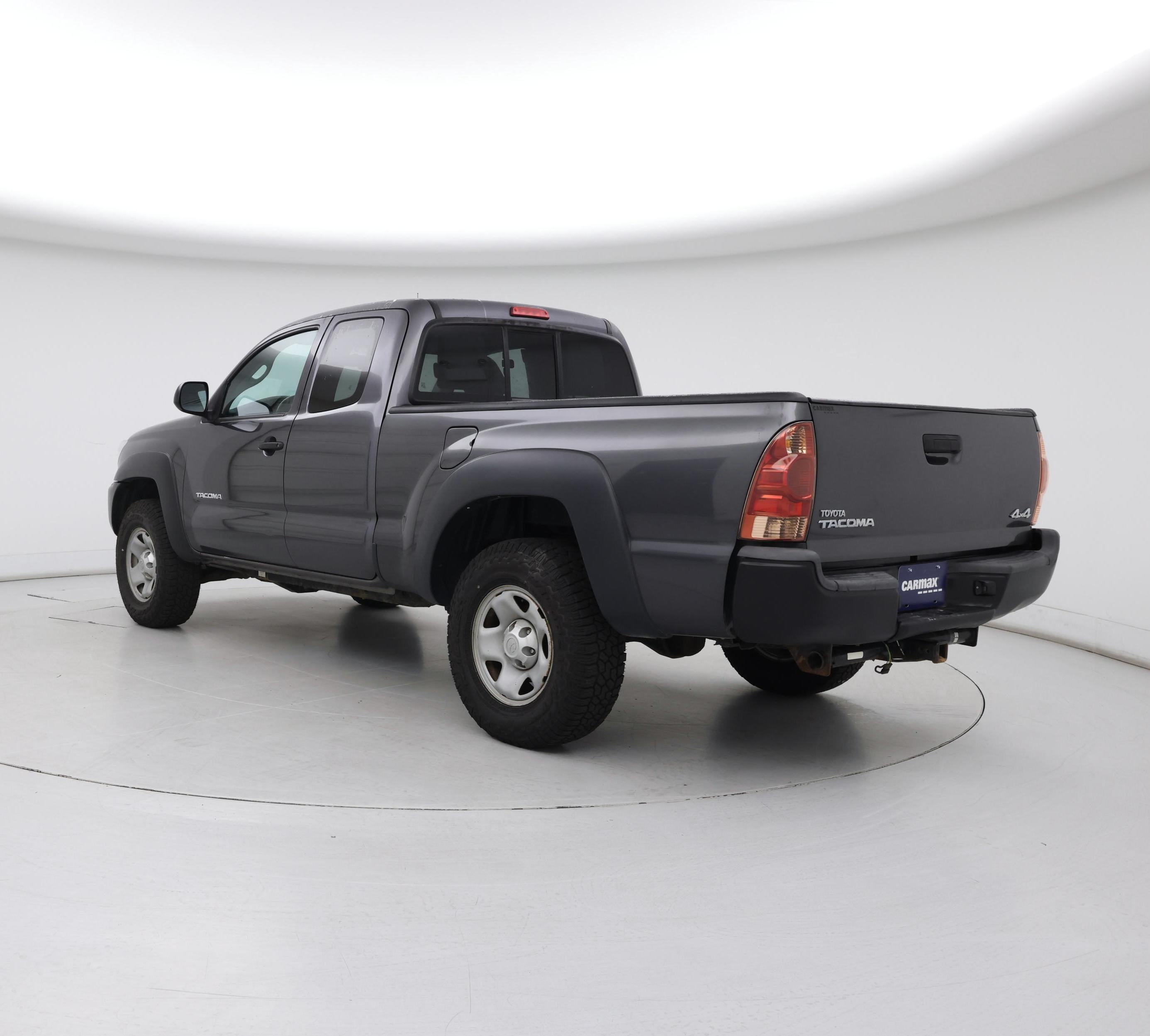 Thumbnail: 2014 Toyota Tacoma - 2