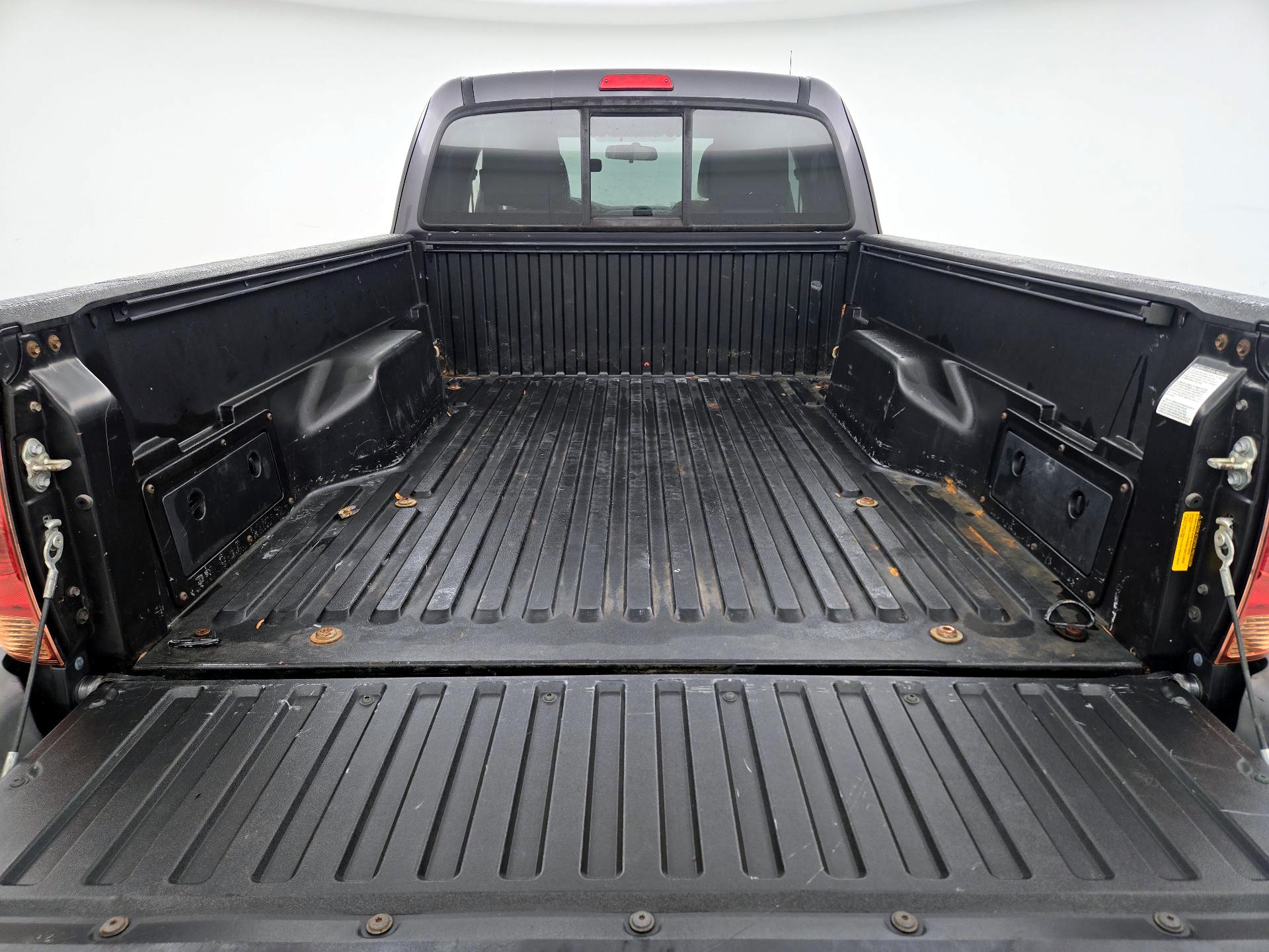 Thumbnail: 2014 Toyota Tacoma - 19