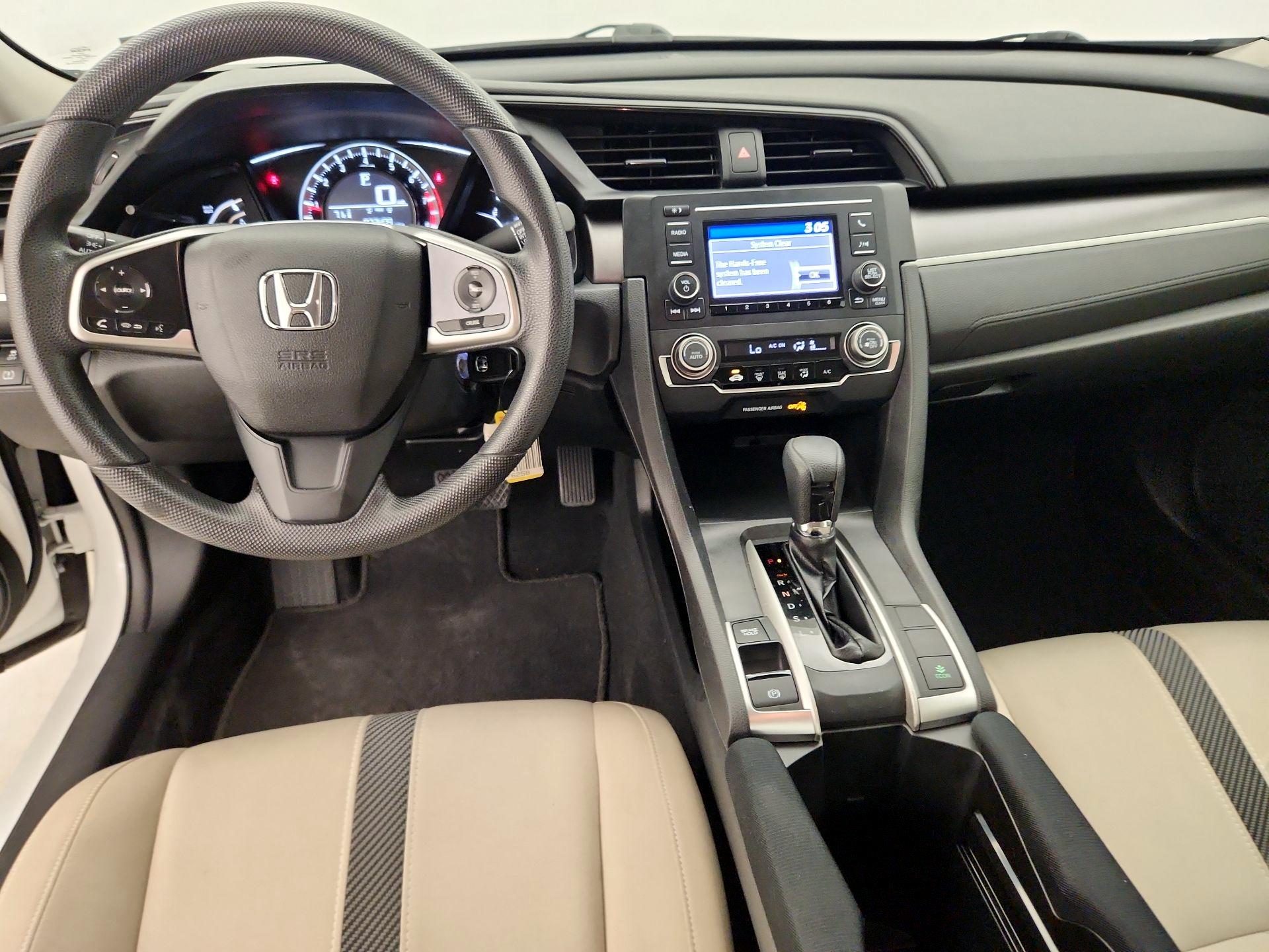 Thumbnail: 2016 Honda Civic - 9