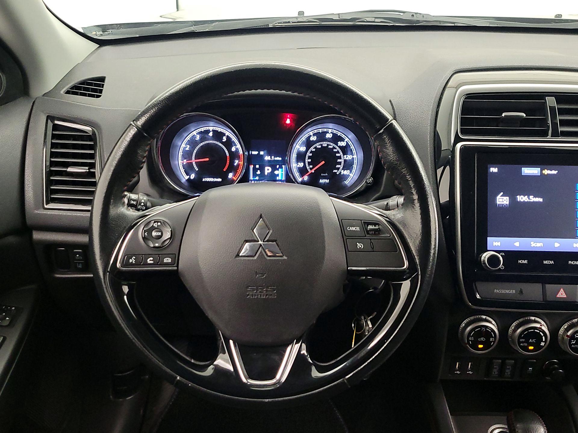 Thumbnail: 2021 Mitsubishi Outlander Sport - 10