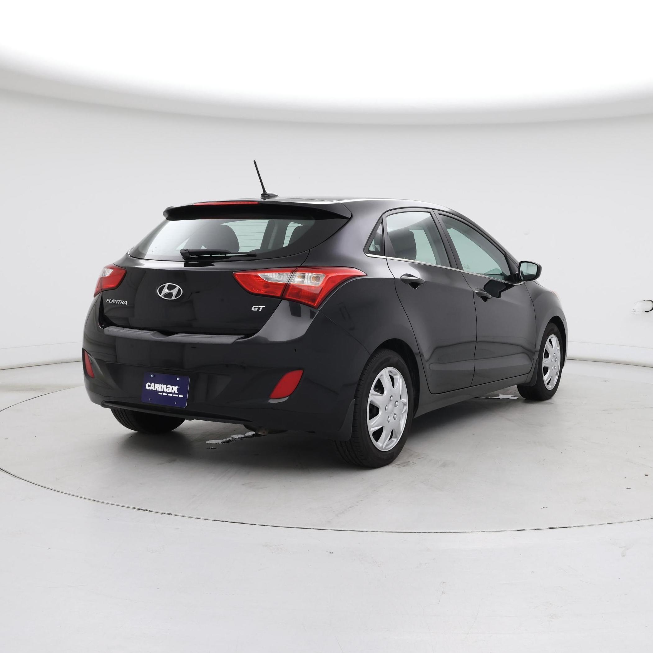 Thumbnail: 2017 Hyundai Elantra - 8
