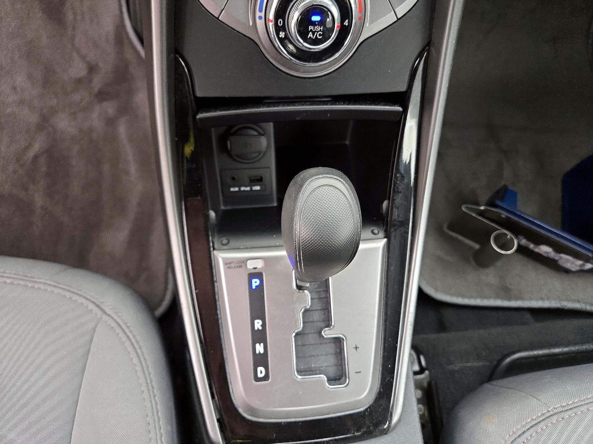 Thumbnail: 2013 Hyundai Elantra - 16