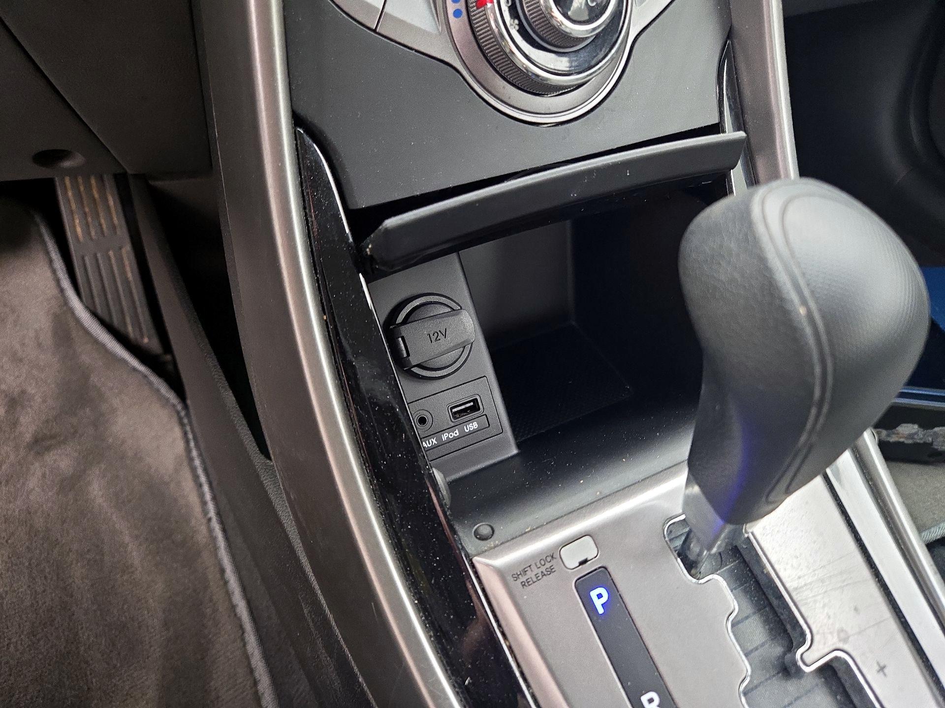 Thumbnail: 2013 Hyundai Elantra - 17