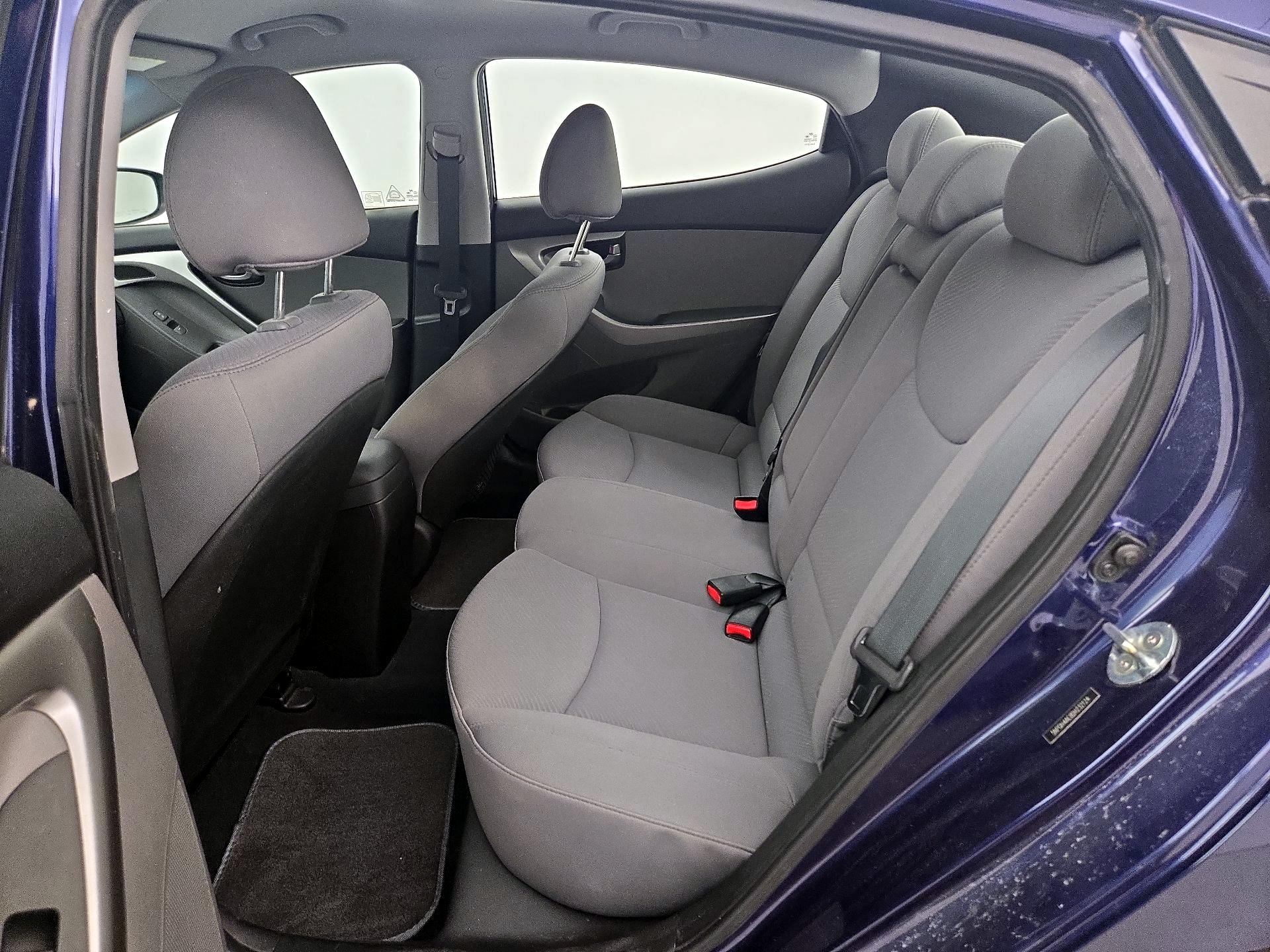 Thumbnail: 2013 Hyundai Elantra - 18