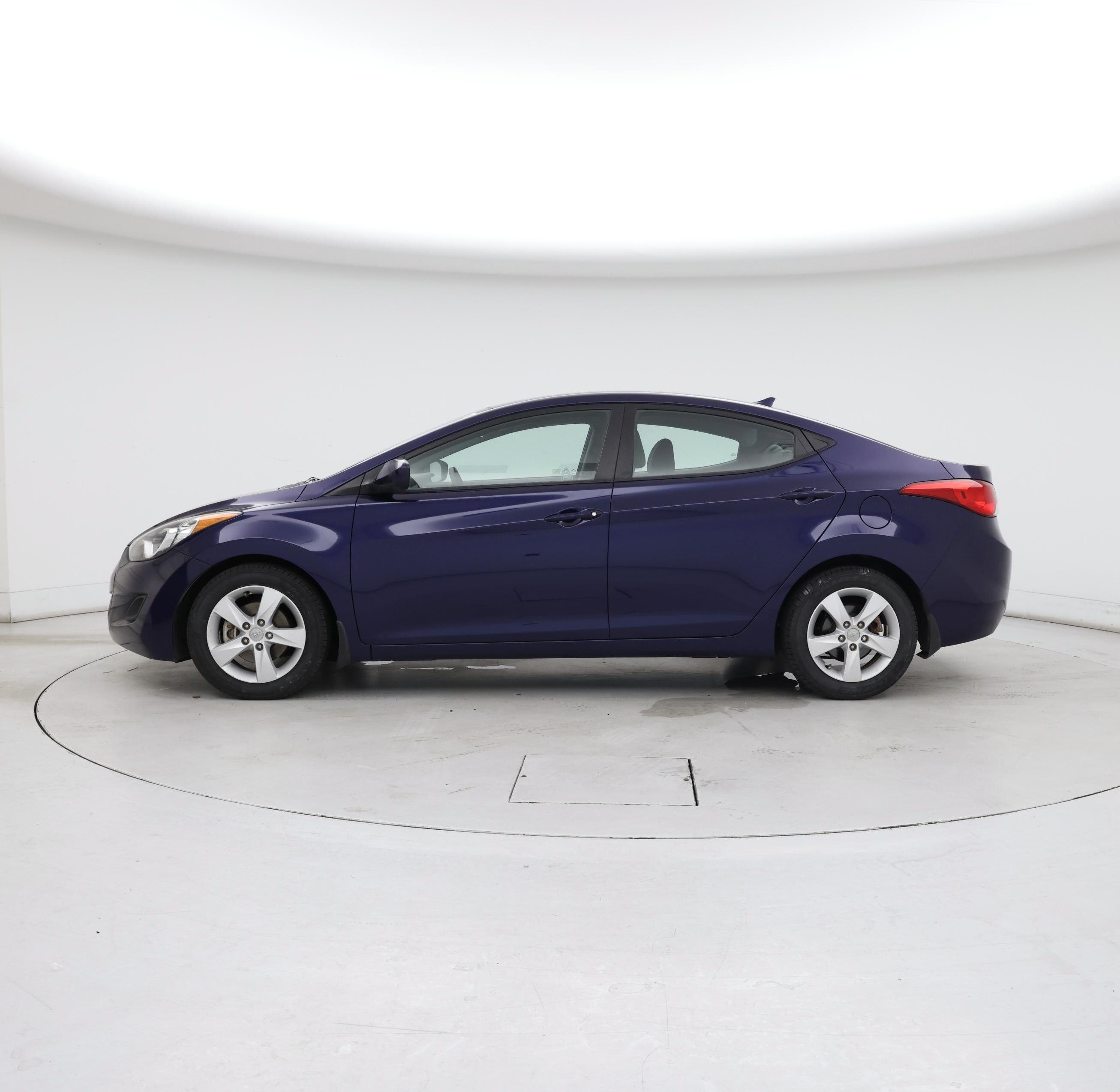 Thumbnail: 2013 Hyundai Elantra - 3