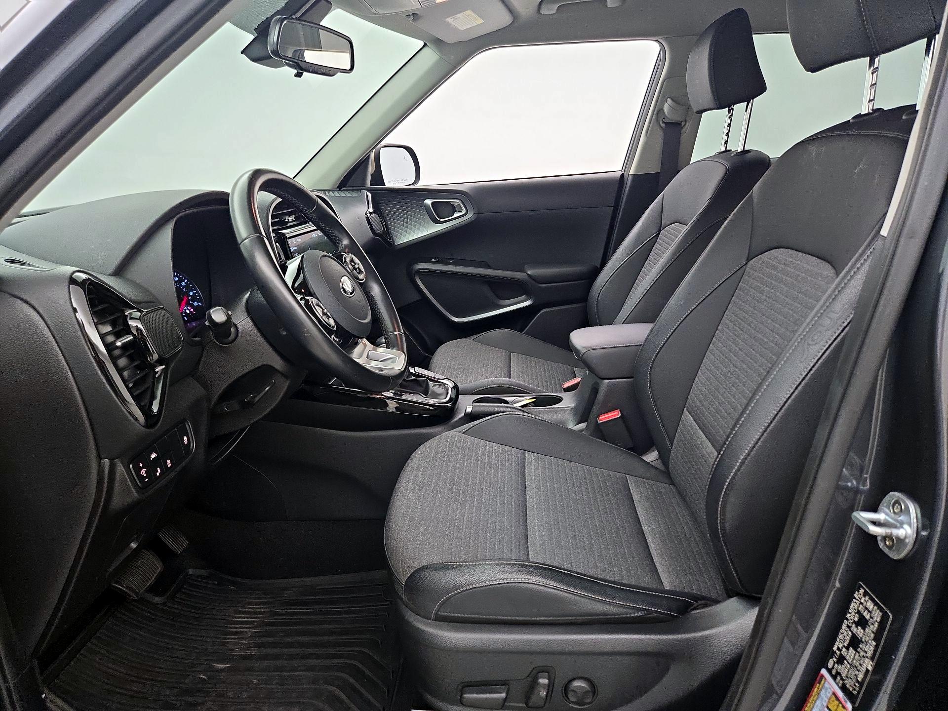 Thumbnail: 2020 Kia Soul - 11