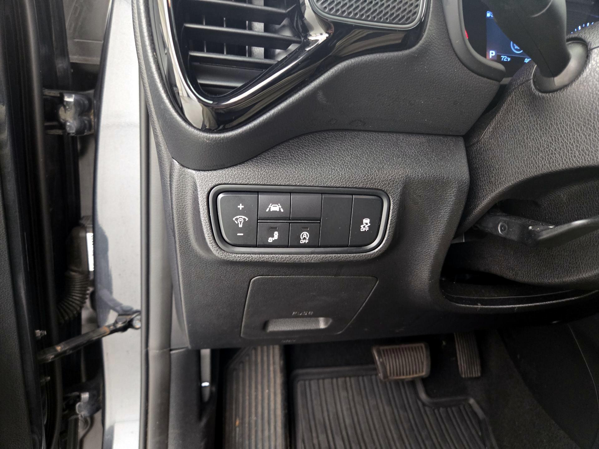 Thumbnail: 2020 Kia Soul - 13