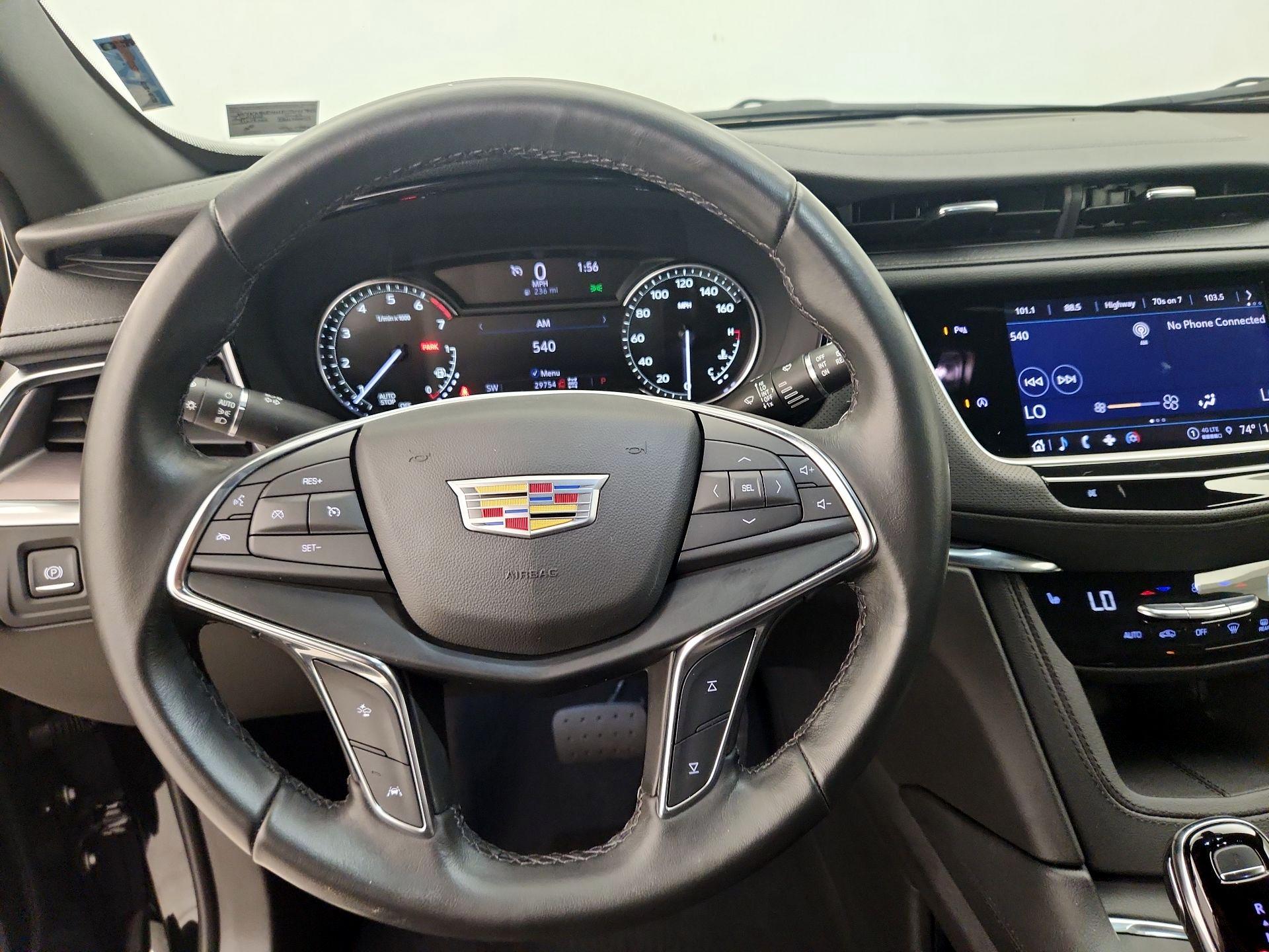 Thumbnail: 2023 Cadillac XT5 - 10