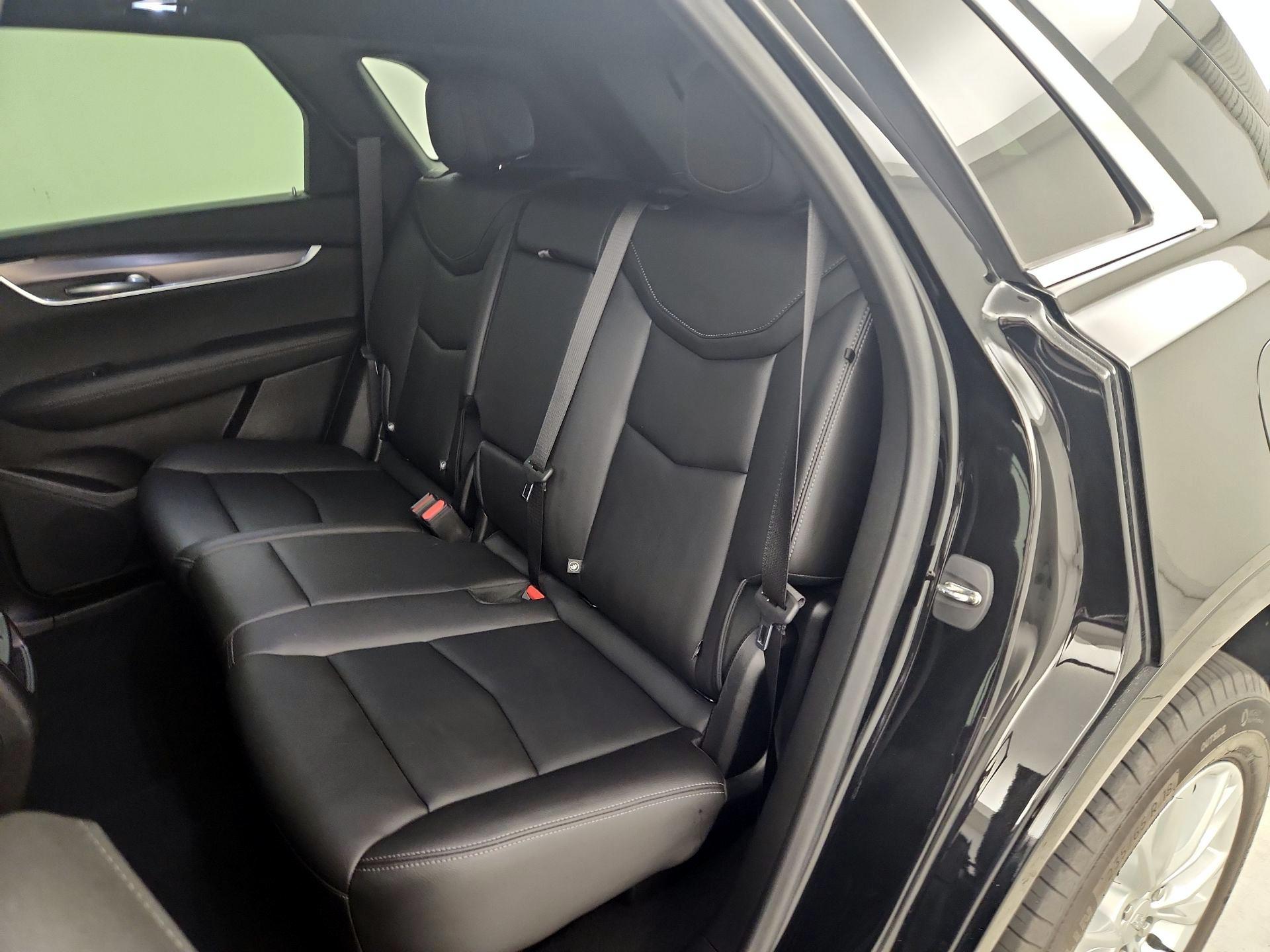 Thumbnail: 2023 Cadillac XT5 - 19