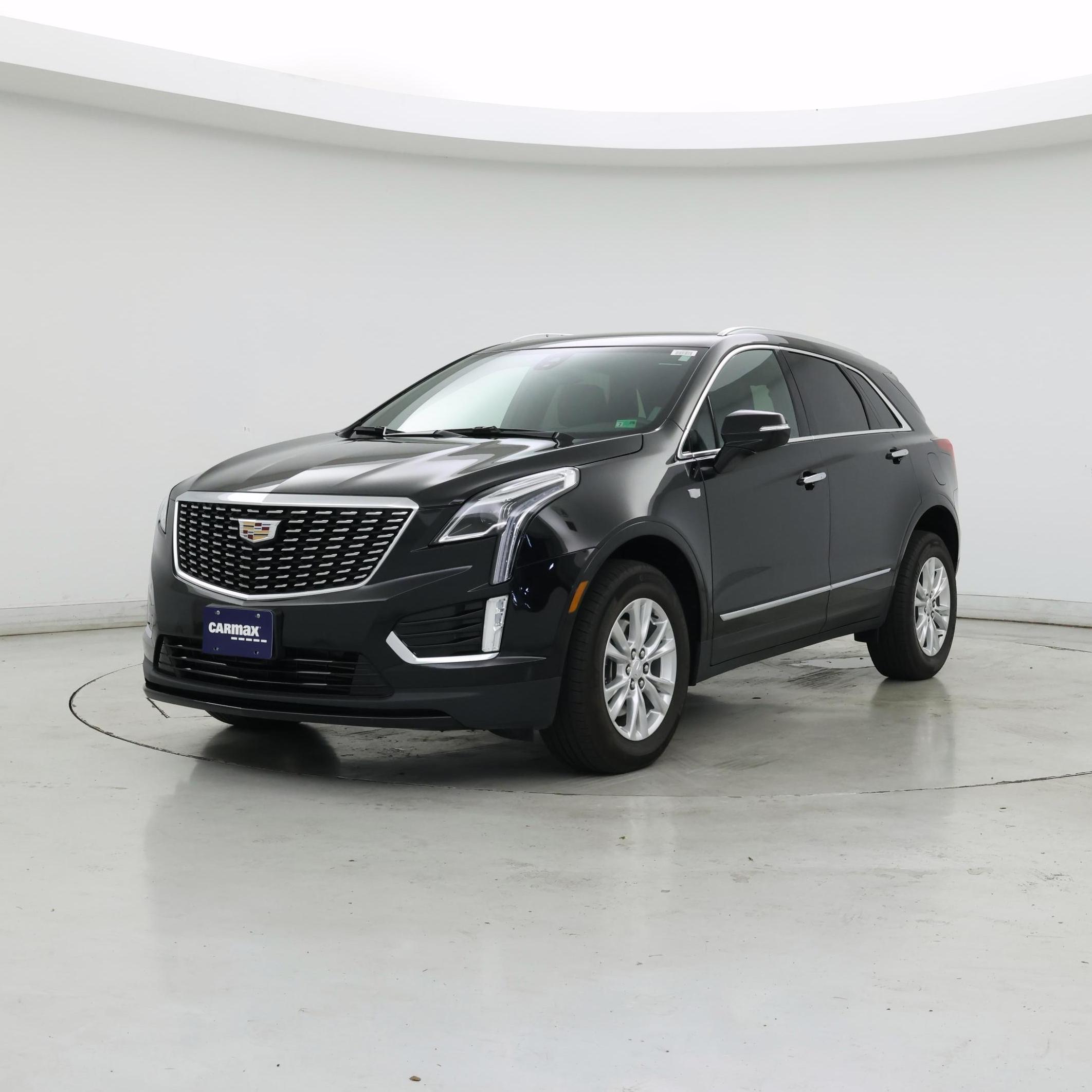 Thumbnail: 2023 Cadillac XT5 - 4