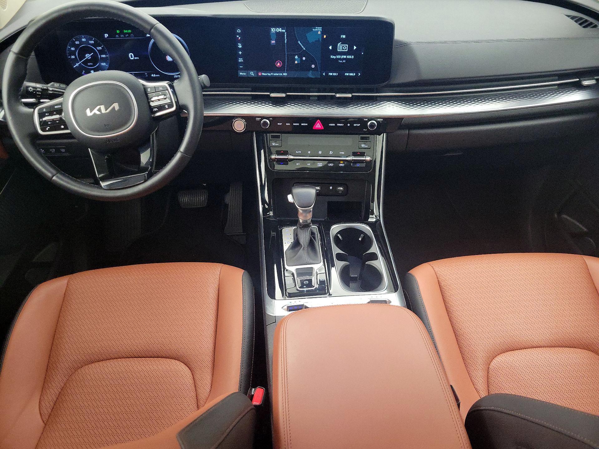 Thumbnail: 2023 Kia Carnival - 9