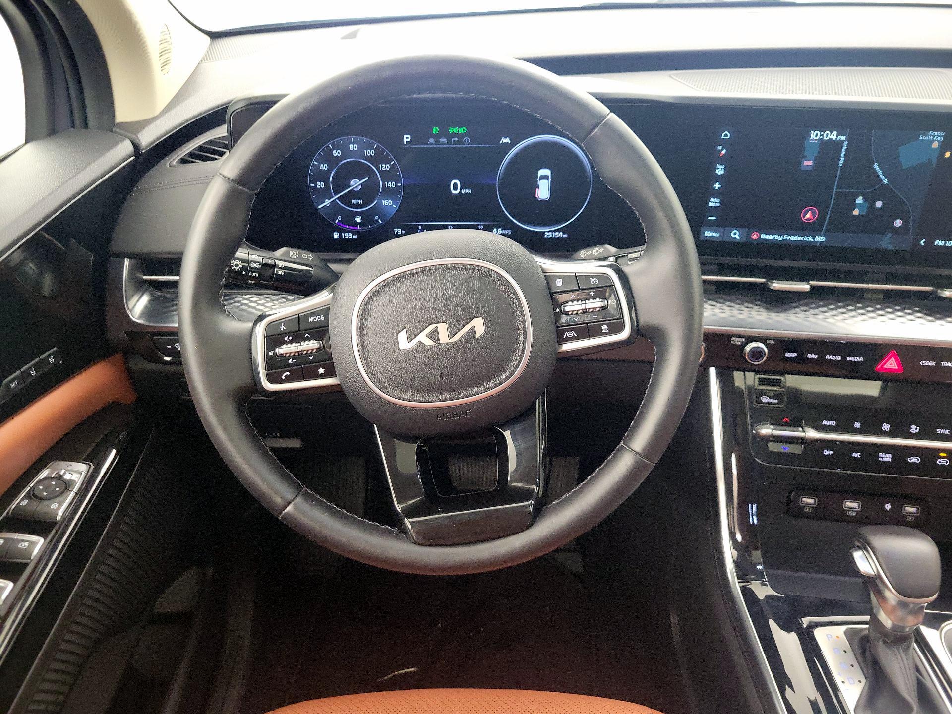 Thumbnail: 2023 Kia Carnival - 10