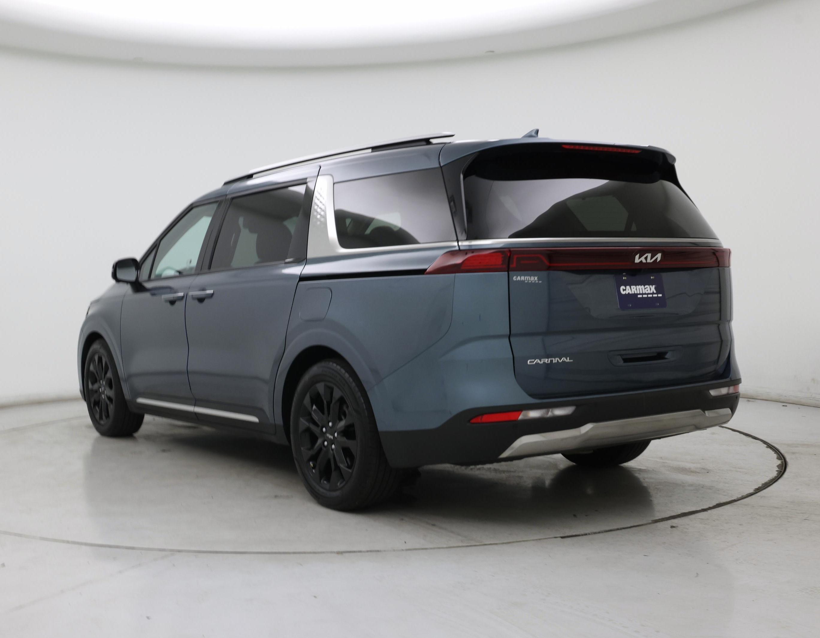 Thumbnail: 2023 Kia Carnival - 2