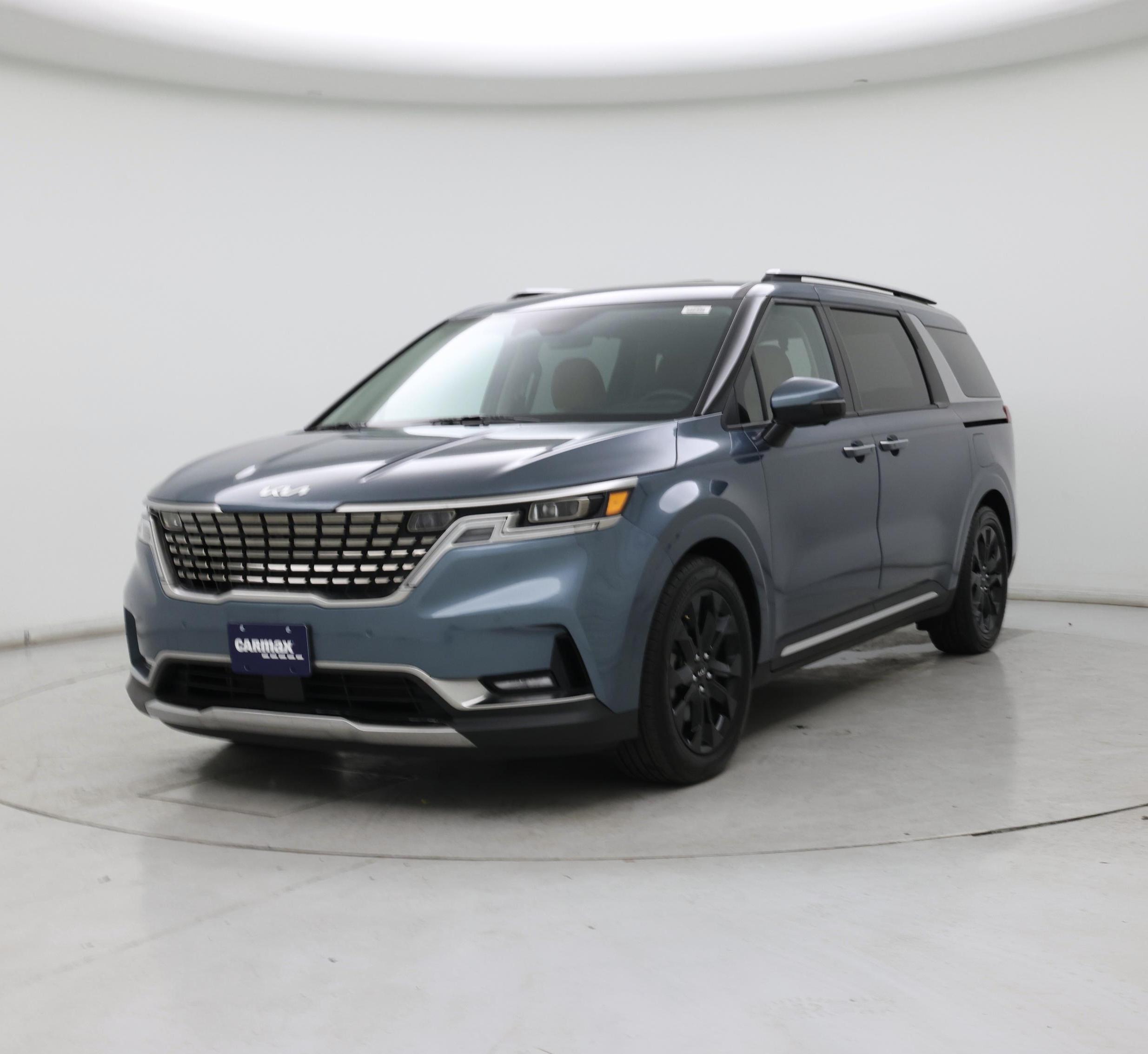 Thumbnail: 2023 Kia Carnival - 4