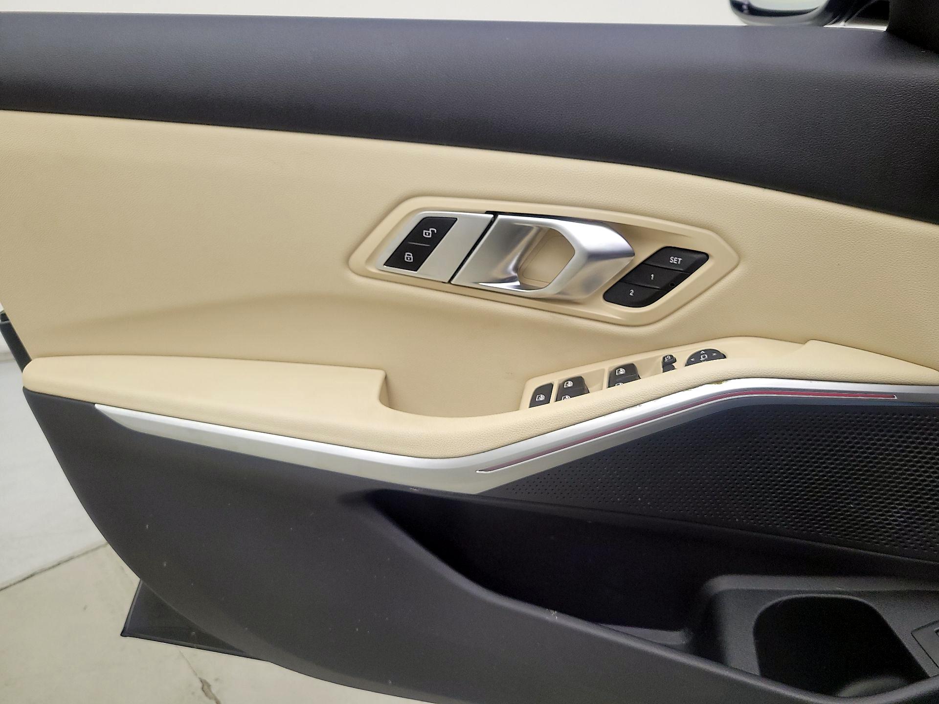 Thumbnail: 2020 BMW 3 Series - 12