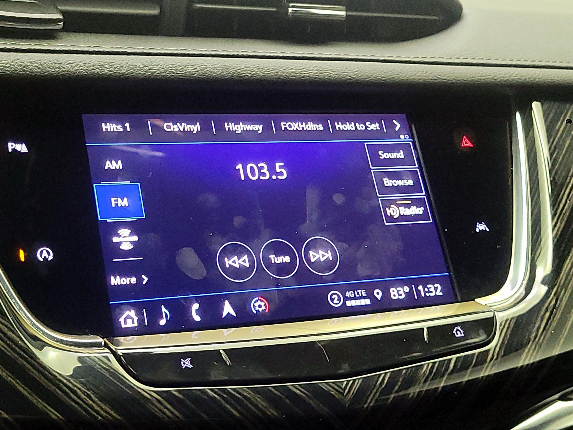 Thumbnail: 2023 Cadillac XT6 - 16