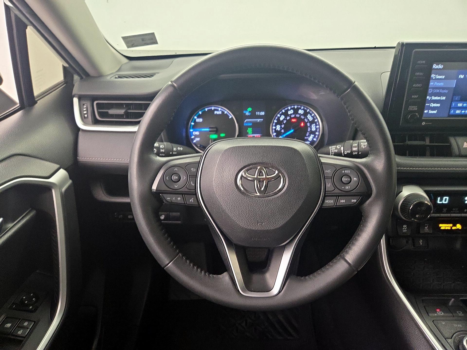 Thumbnail: 2021 Toyota RAV4 - 10