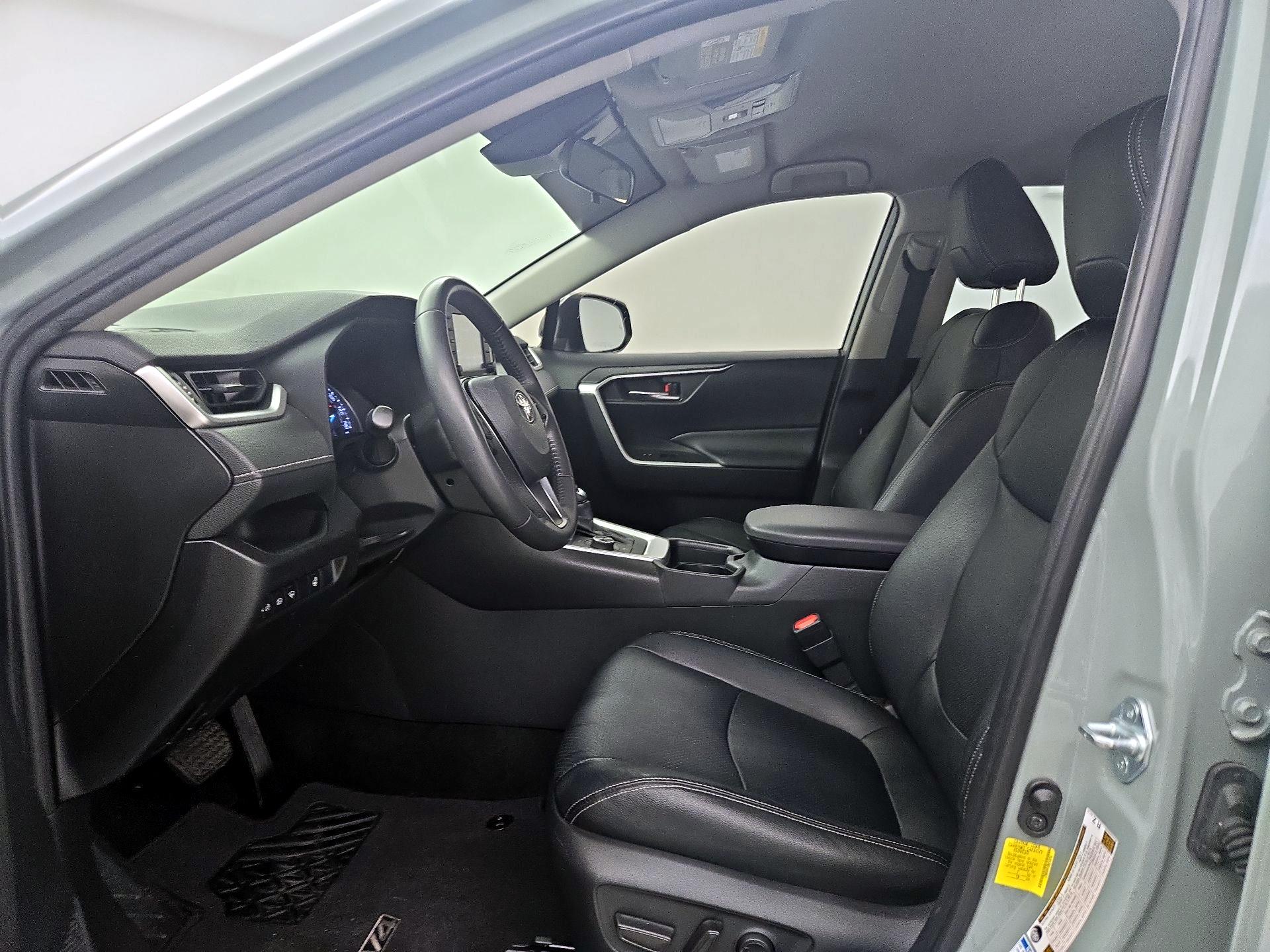 Thumbnail: 2021 Toyota RAV4 - 11