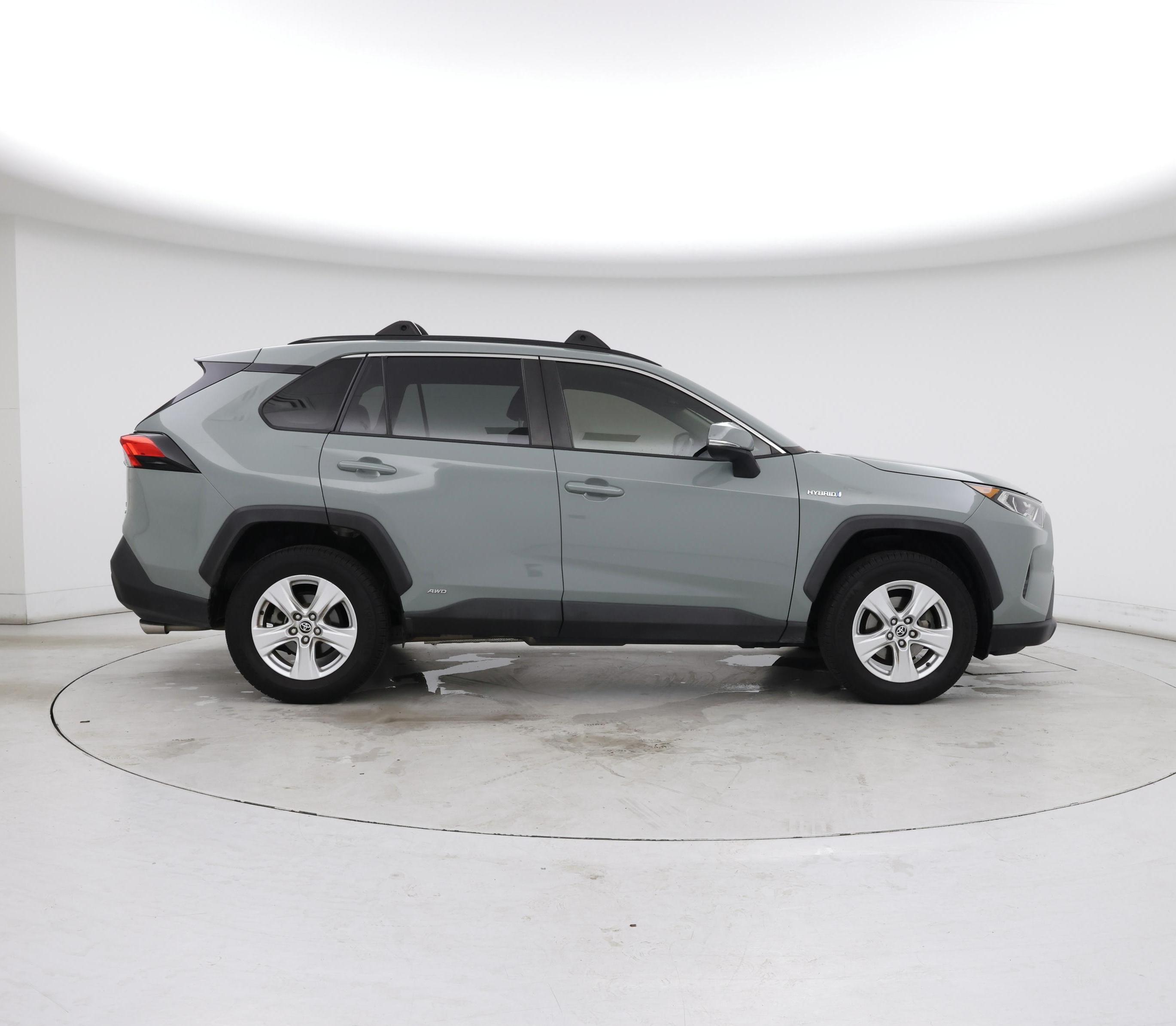 Thumbnail: 2021 Toyota RAV4 - 7