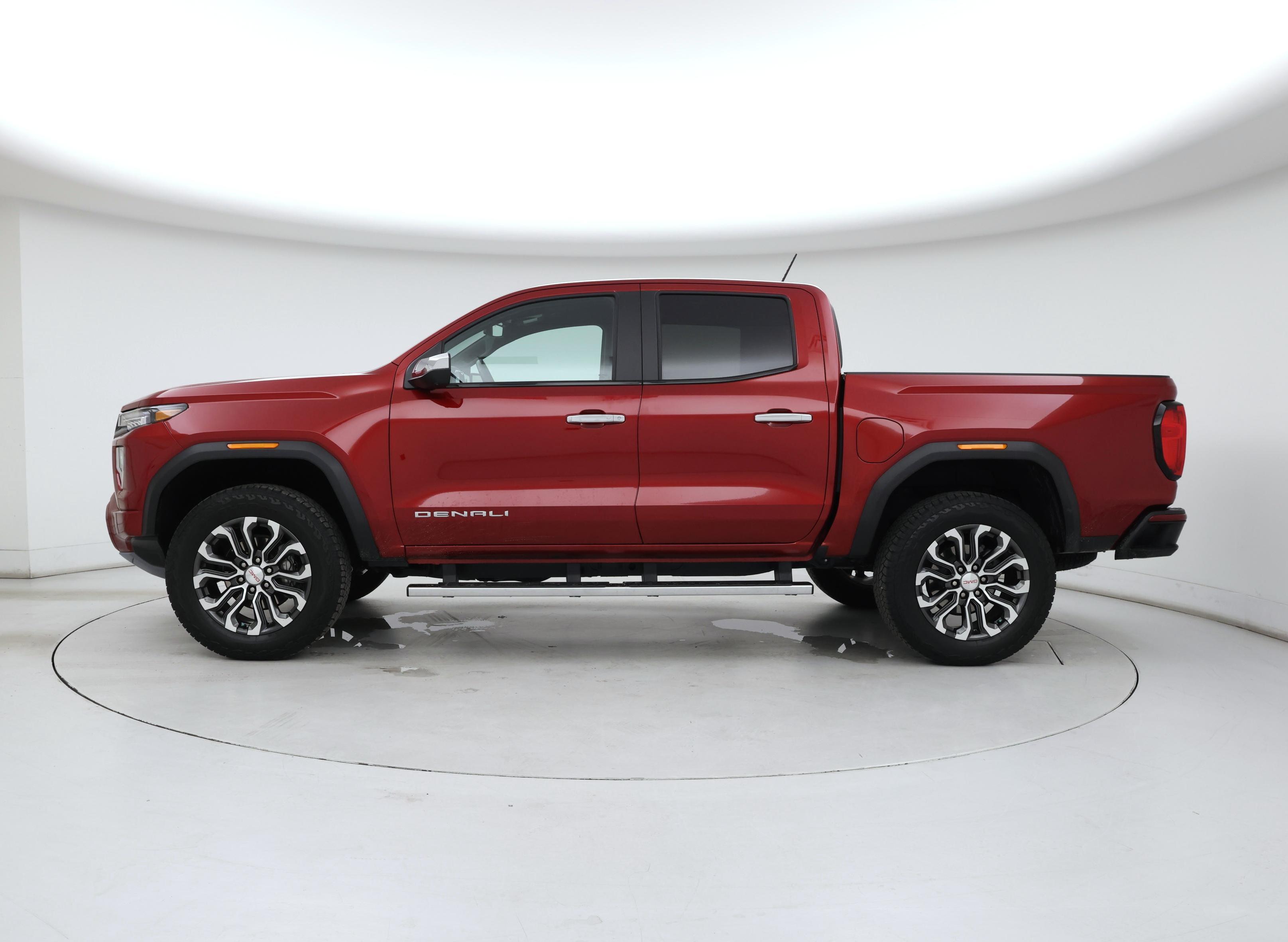 Thumbnail: 2024 GMC Canyon - 3