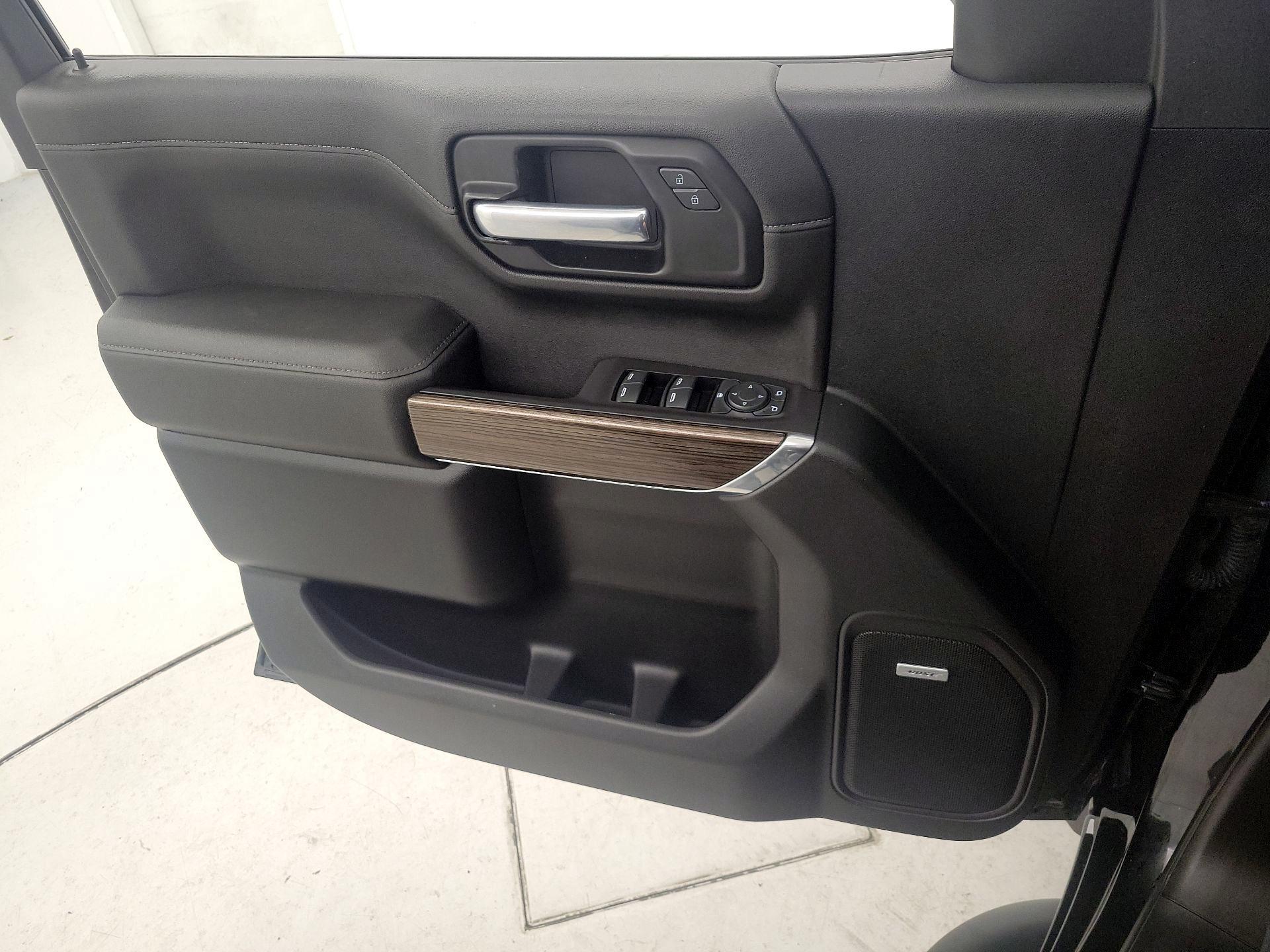 Thumbnail: 2021 Chevrolet Silverado 1500 - 12