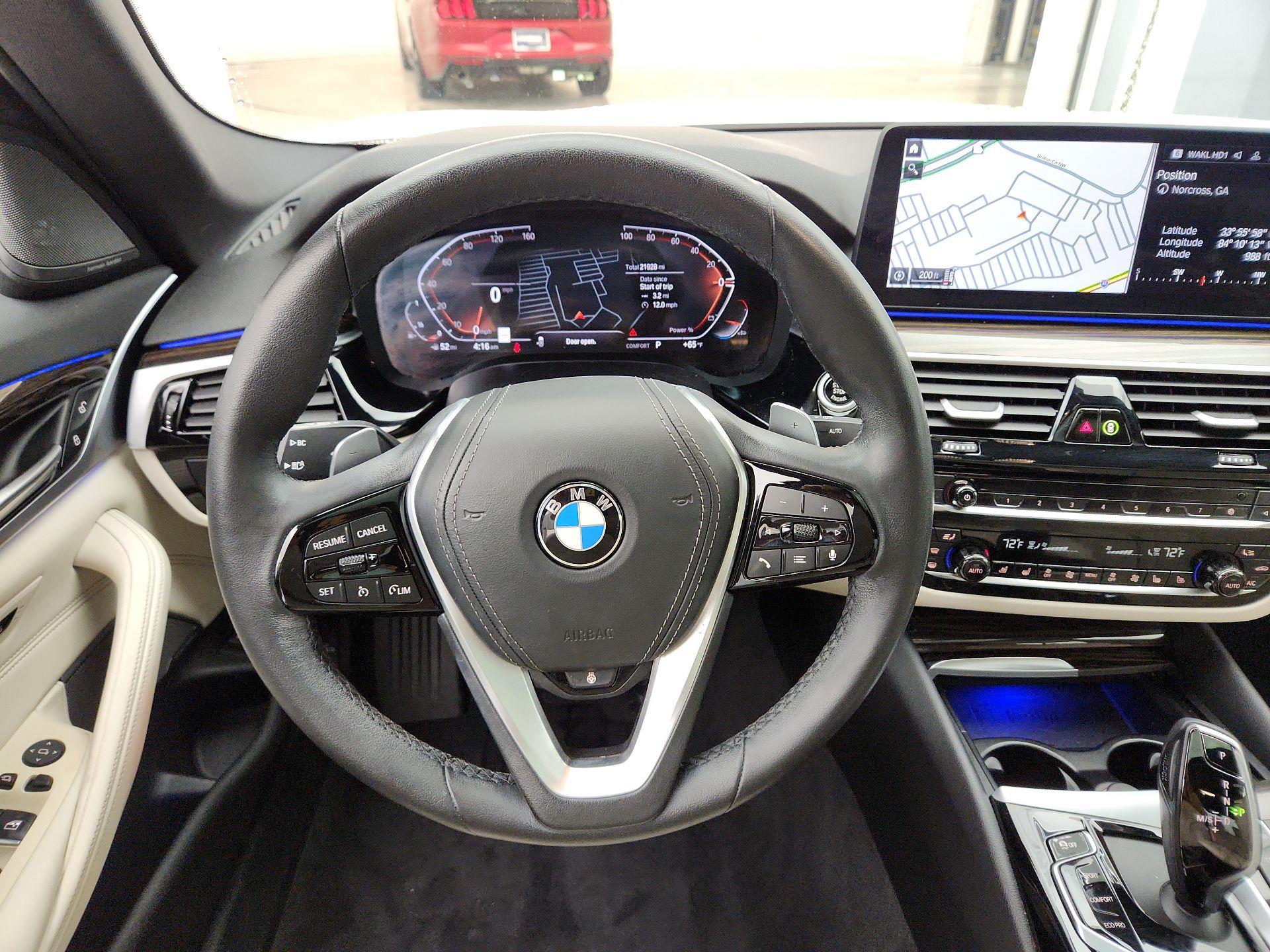 Thumbnail: 2022 BMW 5 Series - 10