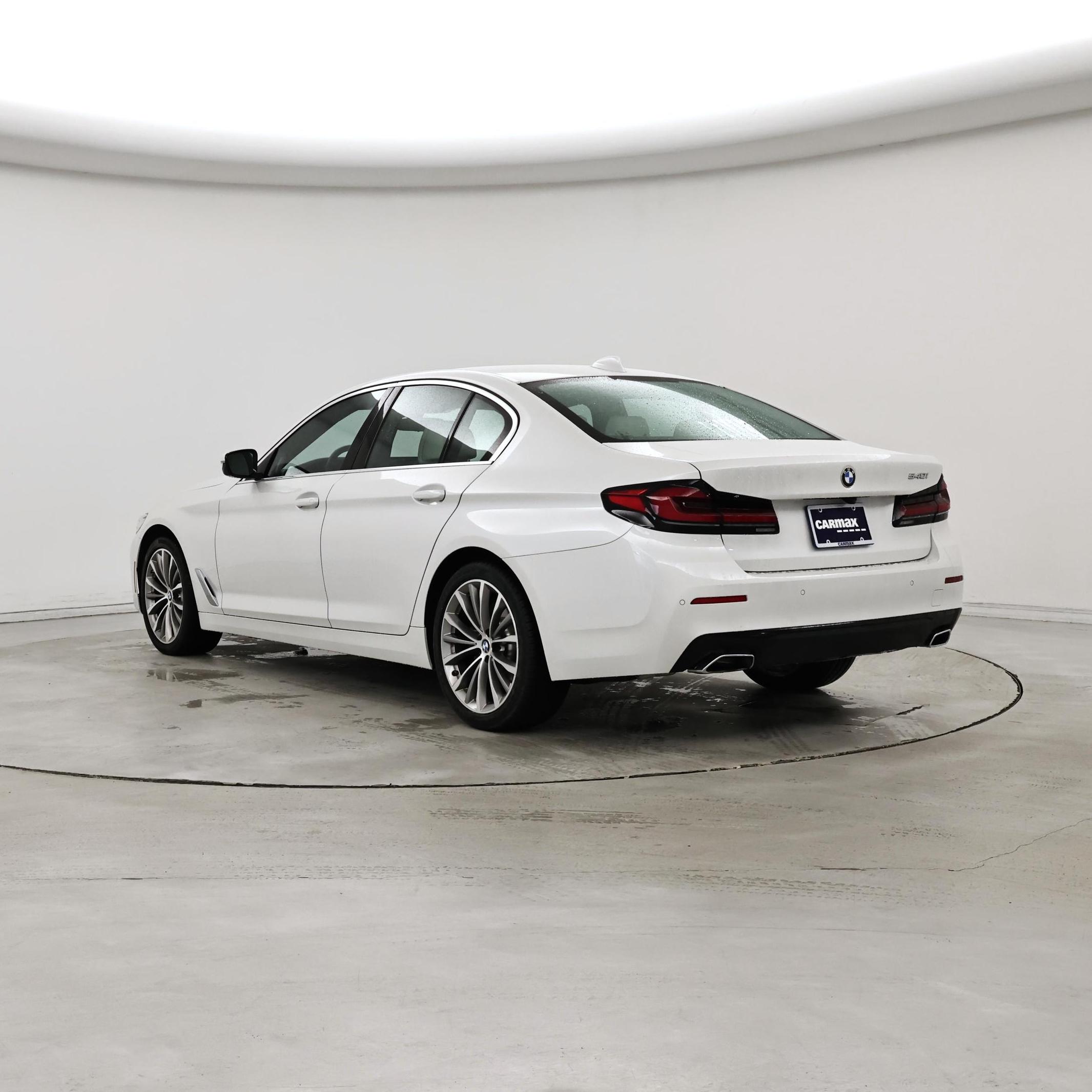 Thumbnail: 2022 BMW 5 Series - 2