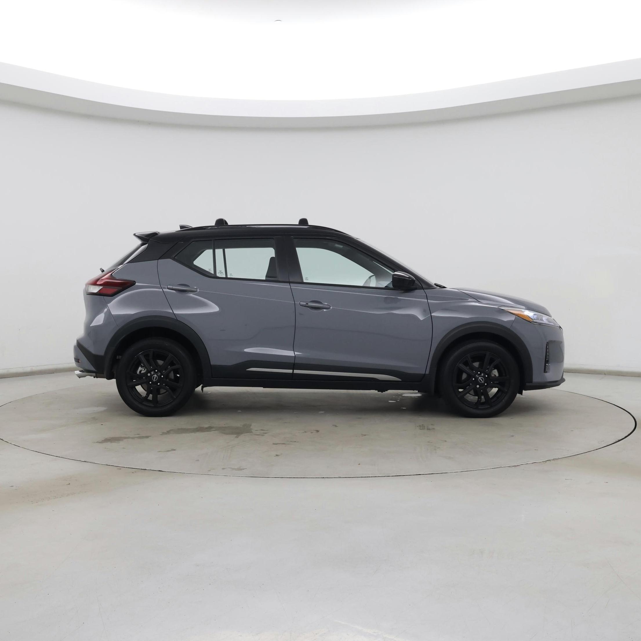 Thumbnail: 2024 Nissan Kicks - 7