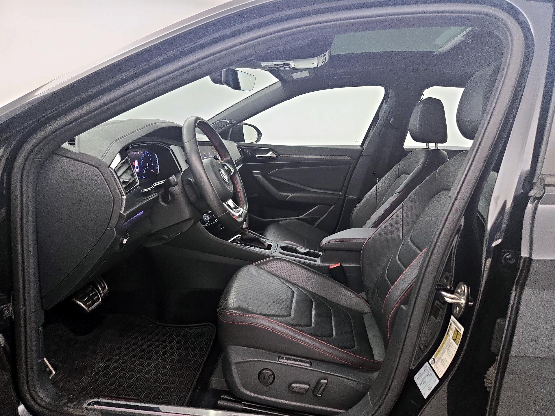 Thumbnail: 2021 Volkswagen Jetta - 11