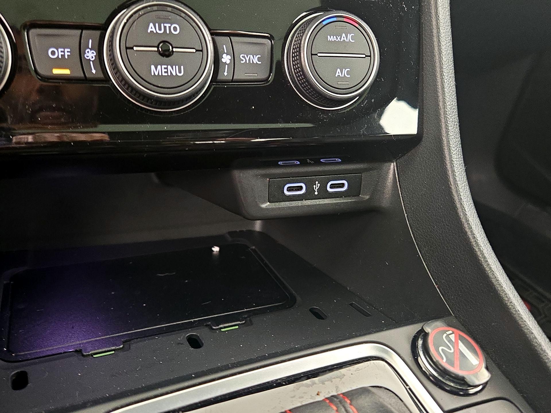 Thumbnail: 2021 Volkswagen Jetta - 18