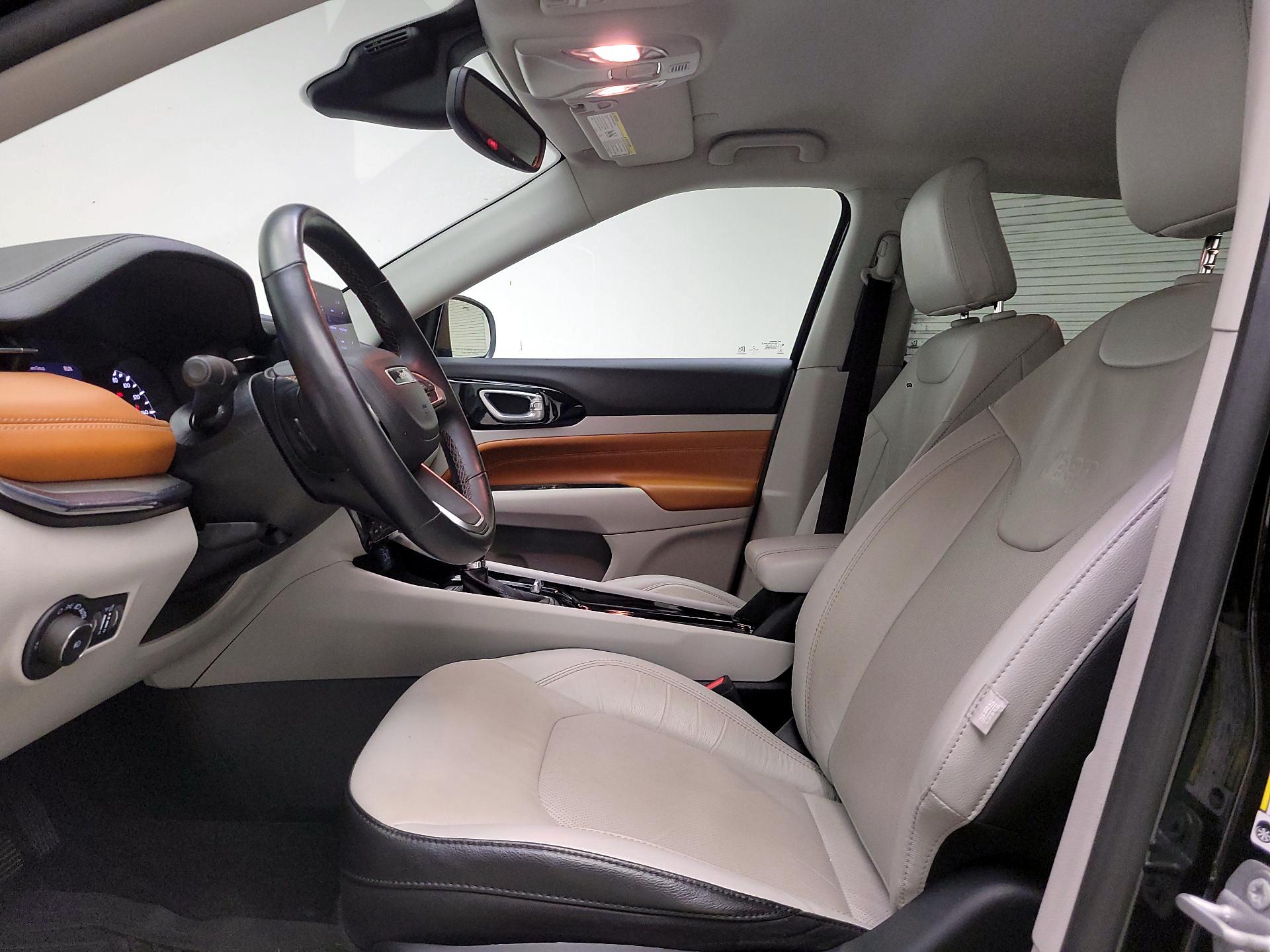 Thumbnail: 2022 Jeep Compass - 11