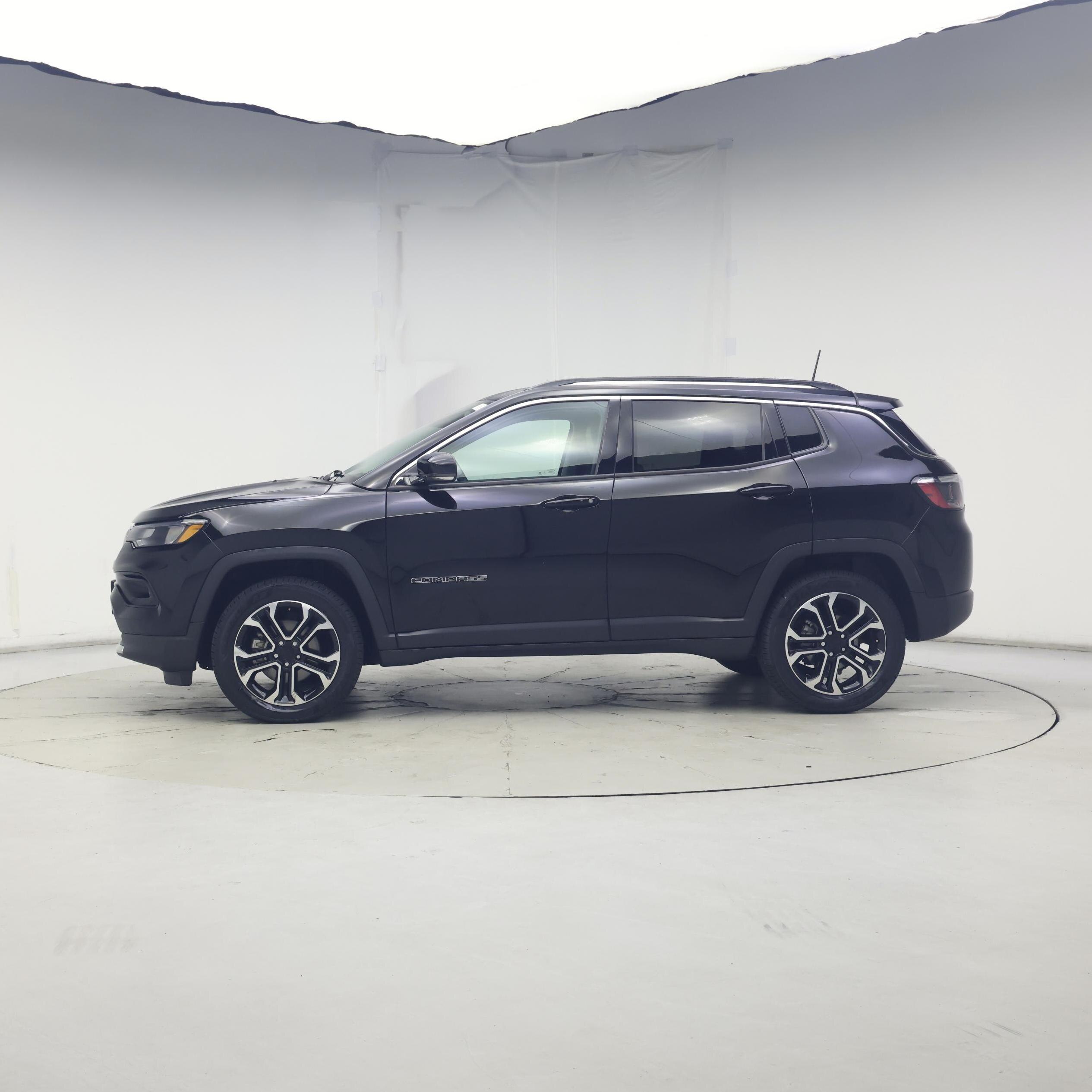 Thumbnail: 2022 Jeep Compass - 3