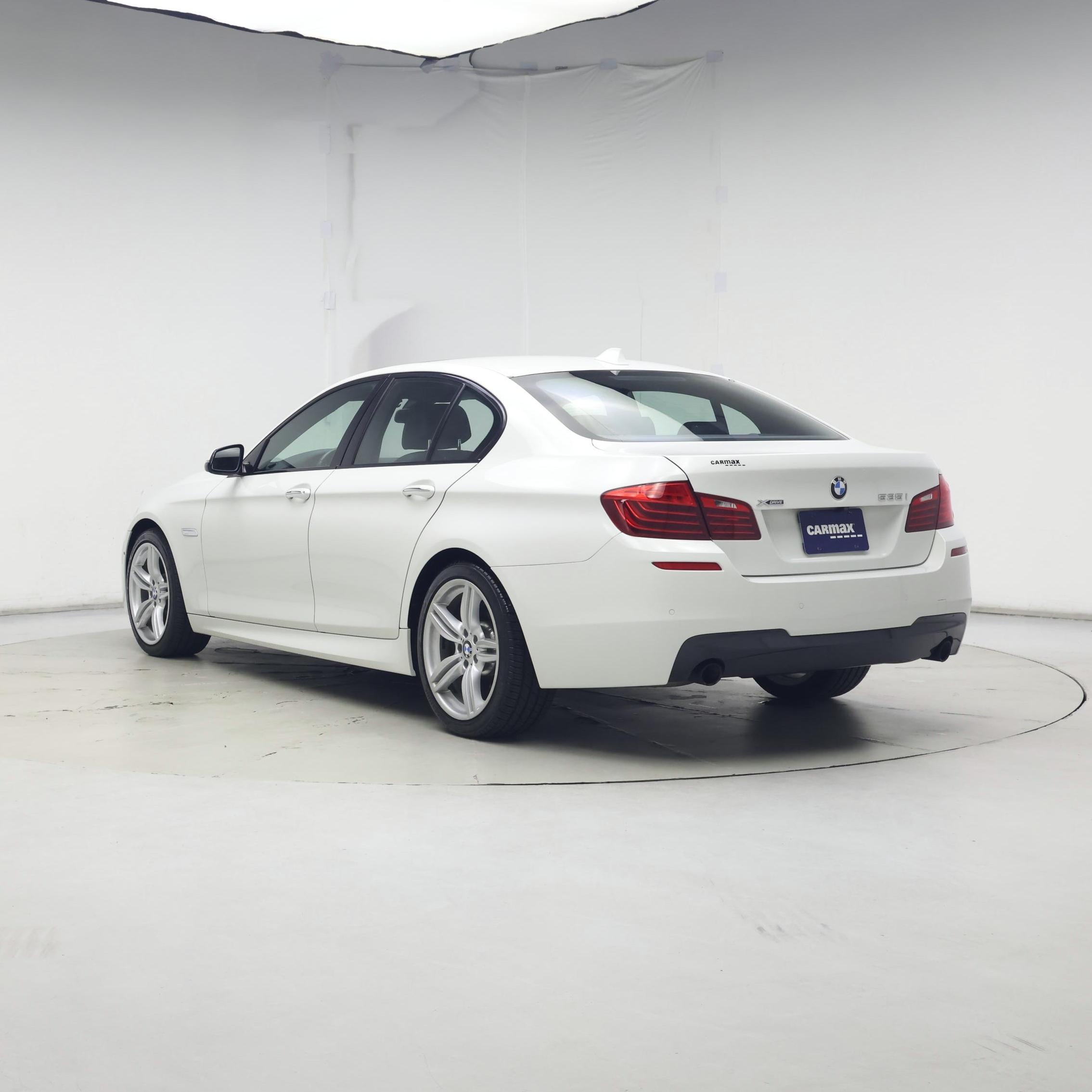 Thumbnail: 2016 BMW 5 Series - 2