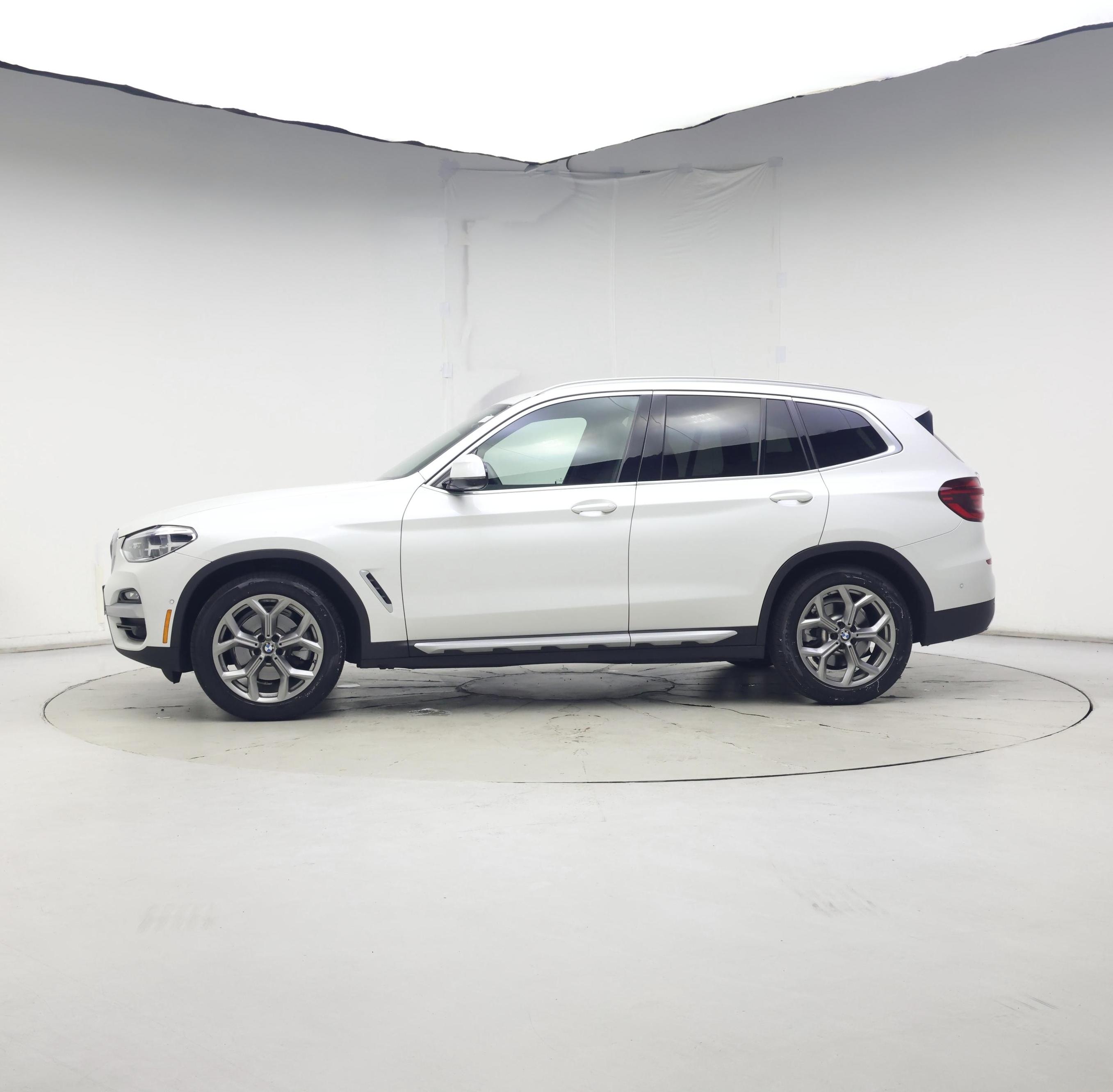 Thumbnail: 2021 BMW X3 - 3