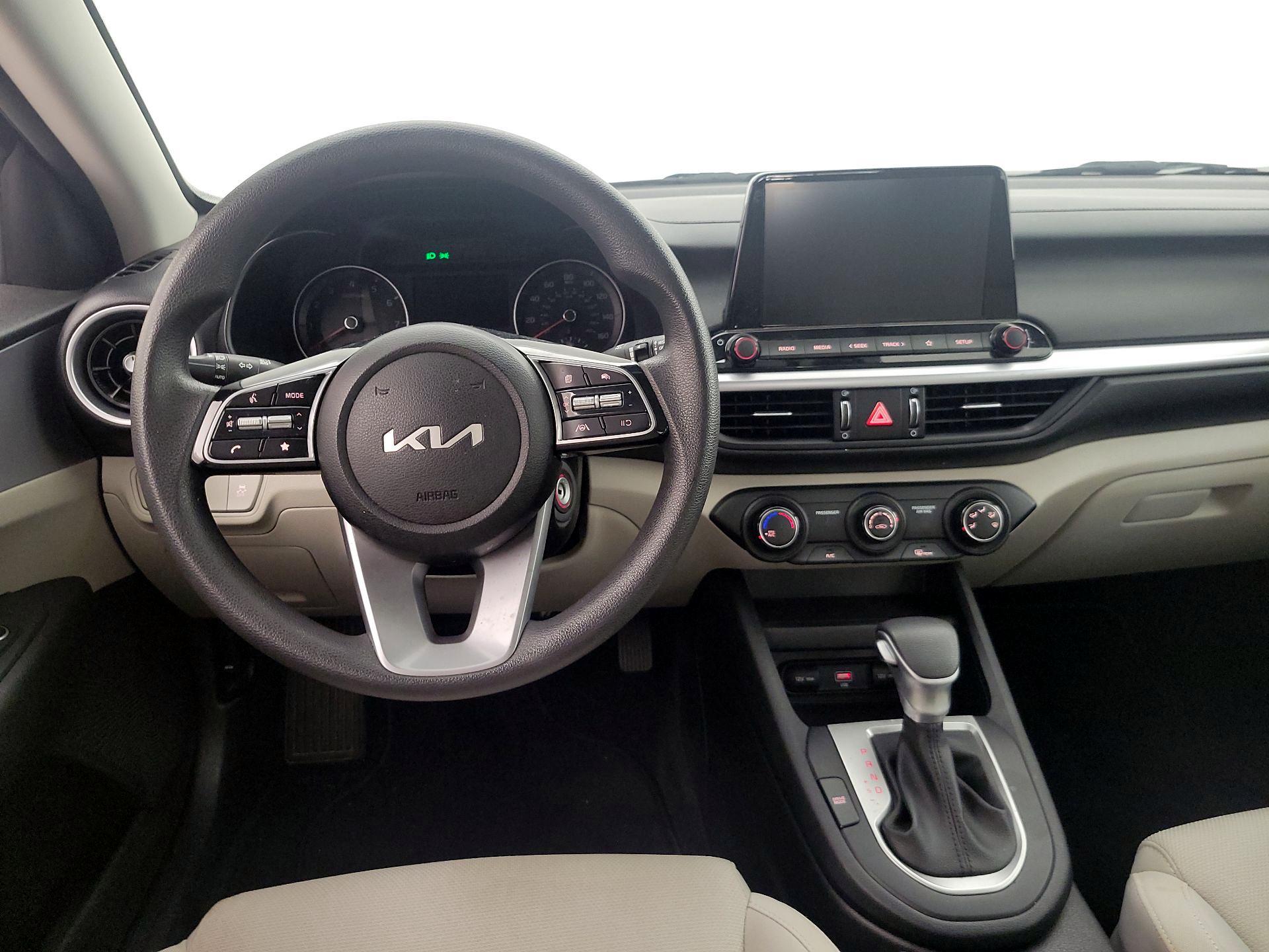Thumbnail: 2023 Kia Forte - 10